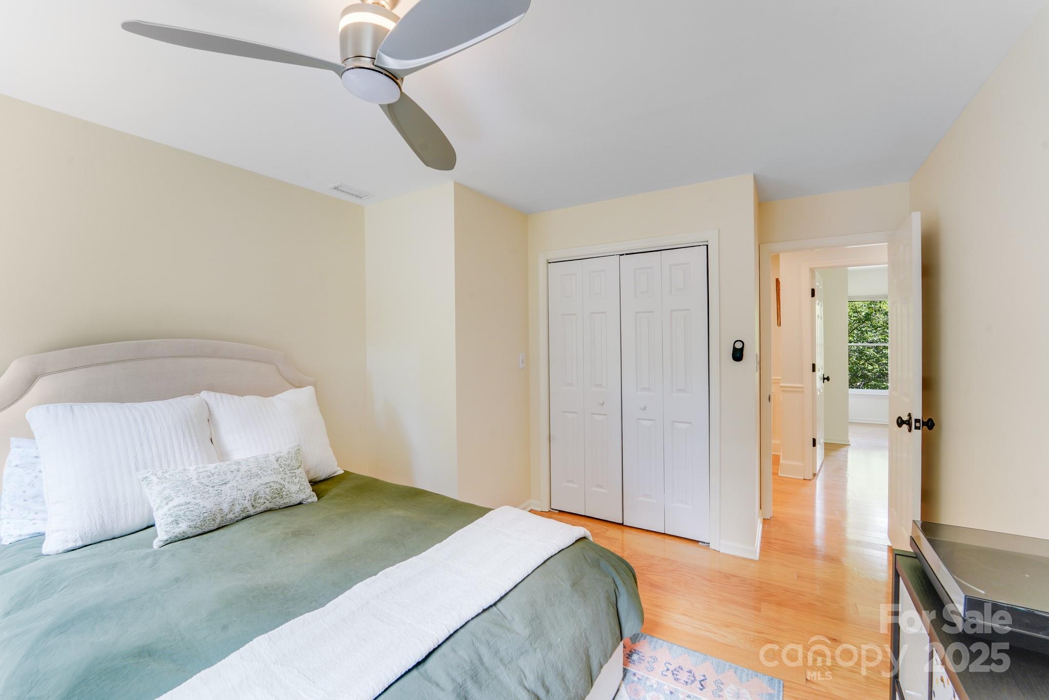 10338 Hollybrook Drive
