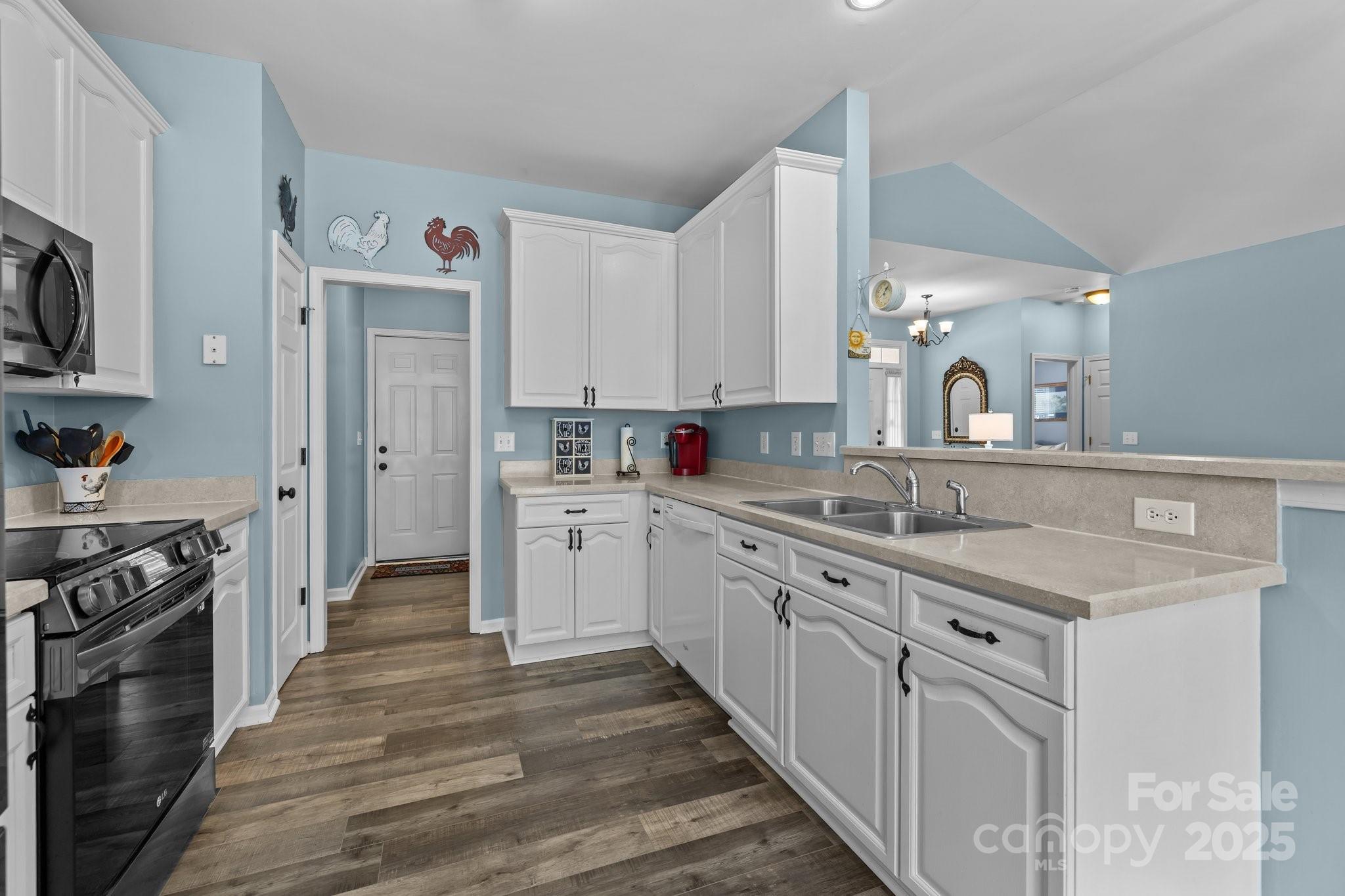 6908 Beamish Place
