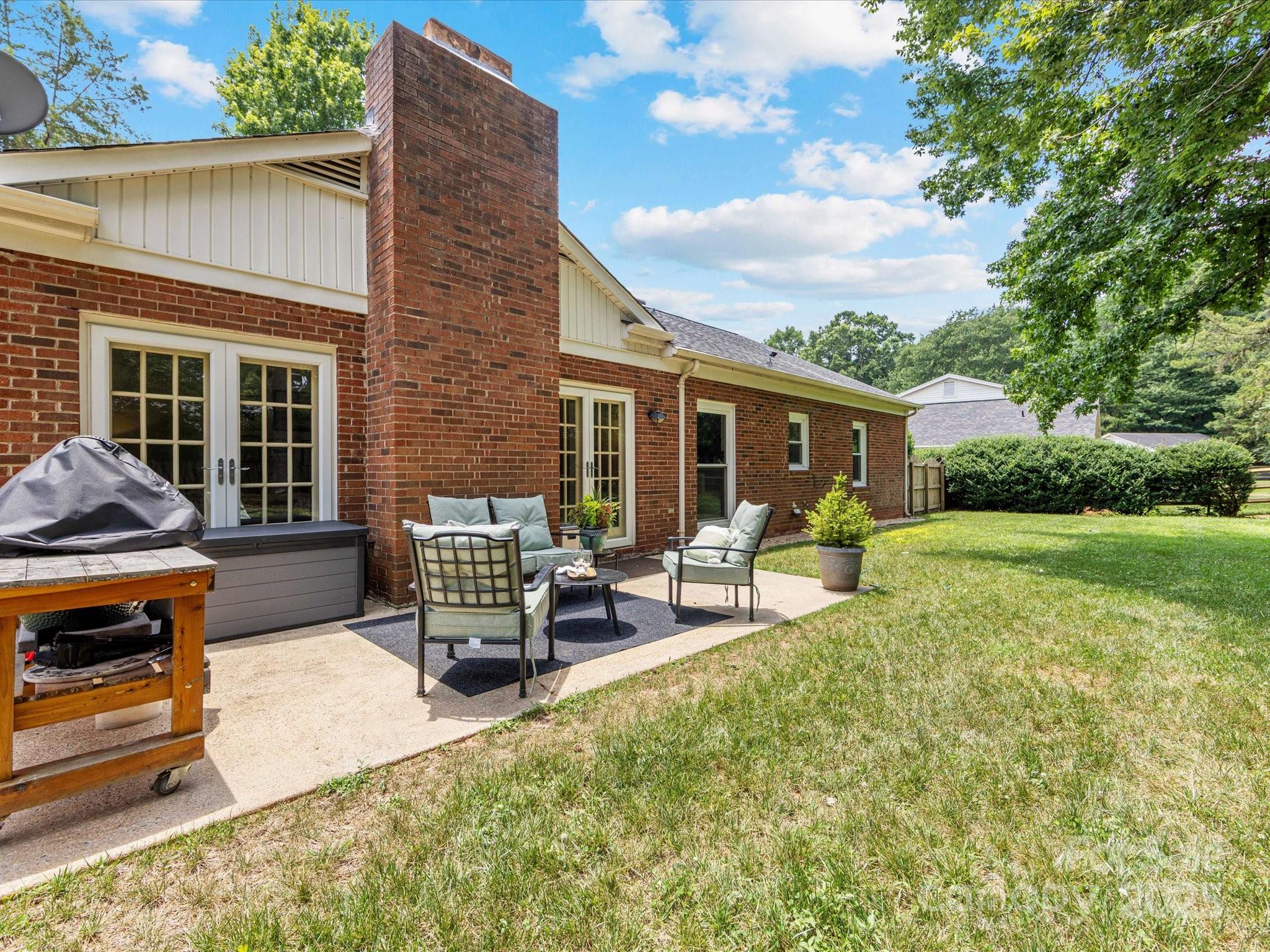 1115 Berry Ridge Road
