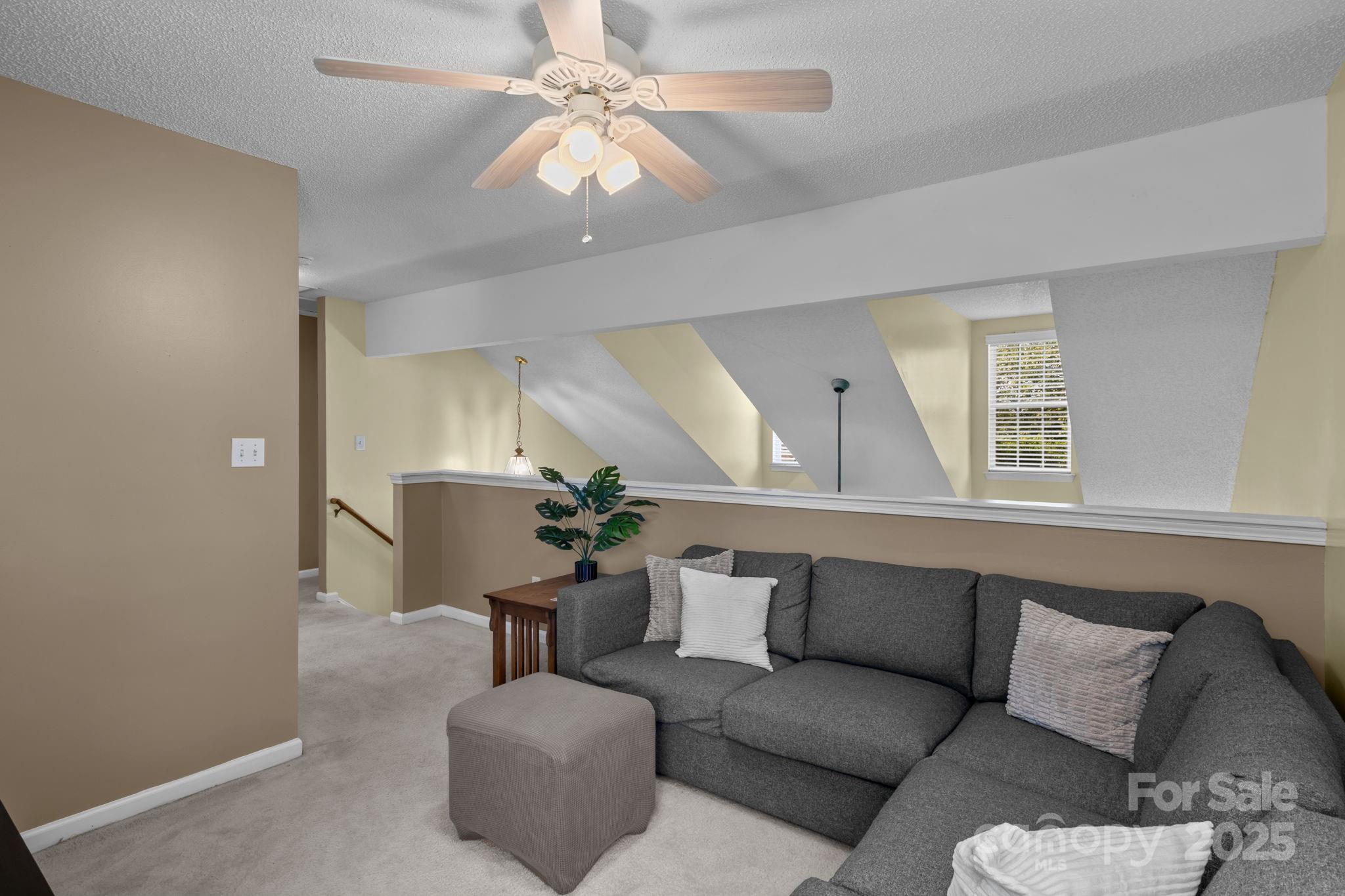 165 W Walnut Avenue