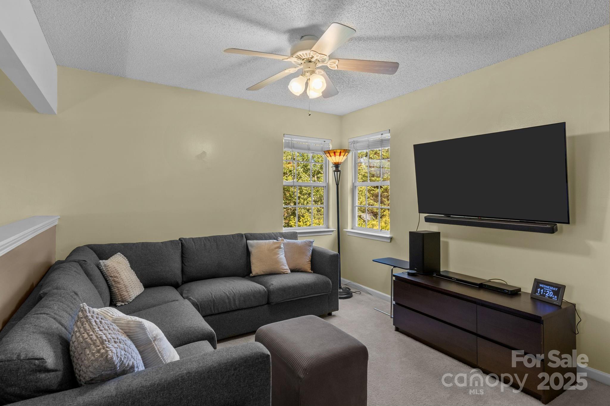 165 W Walnut Avenue