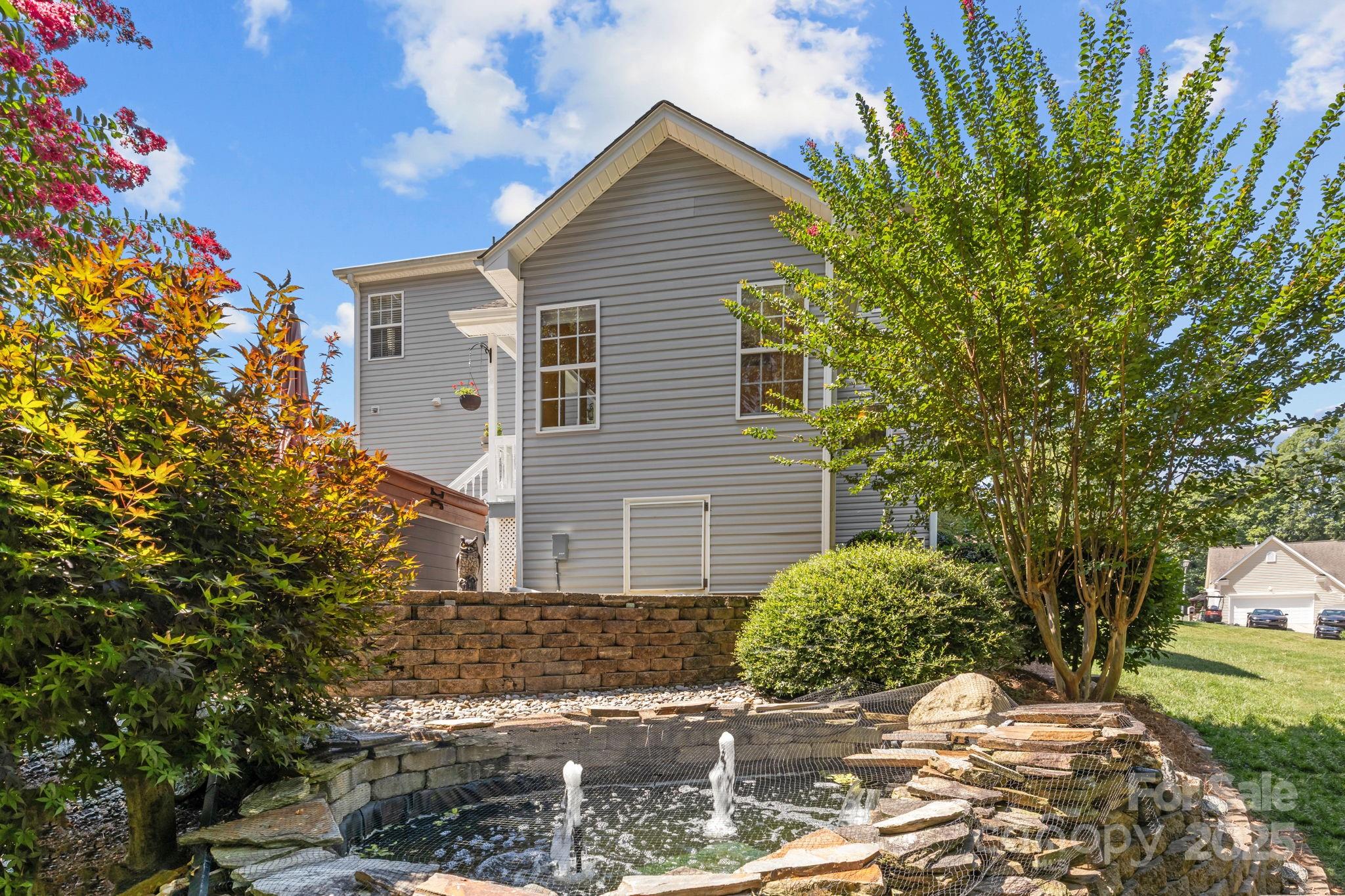 165 W Walnut Avenue