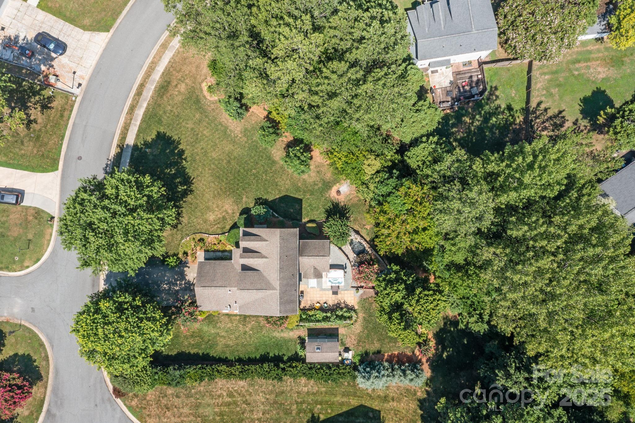 165 W Walnut Avenue