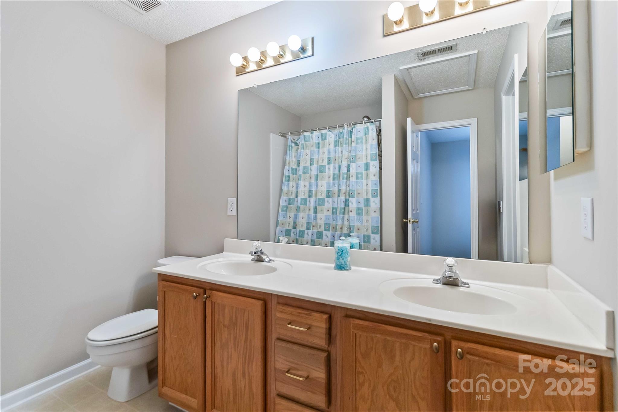 10154 Forest Landing Drive