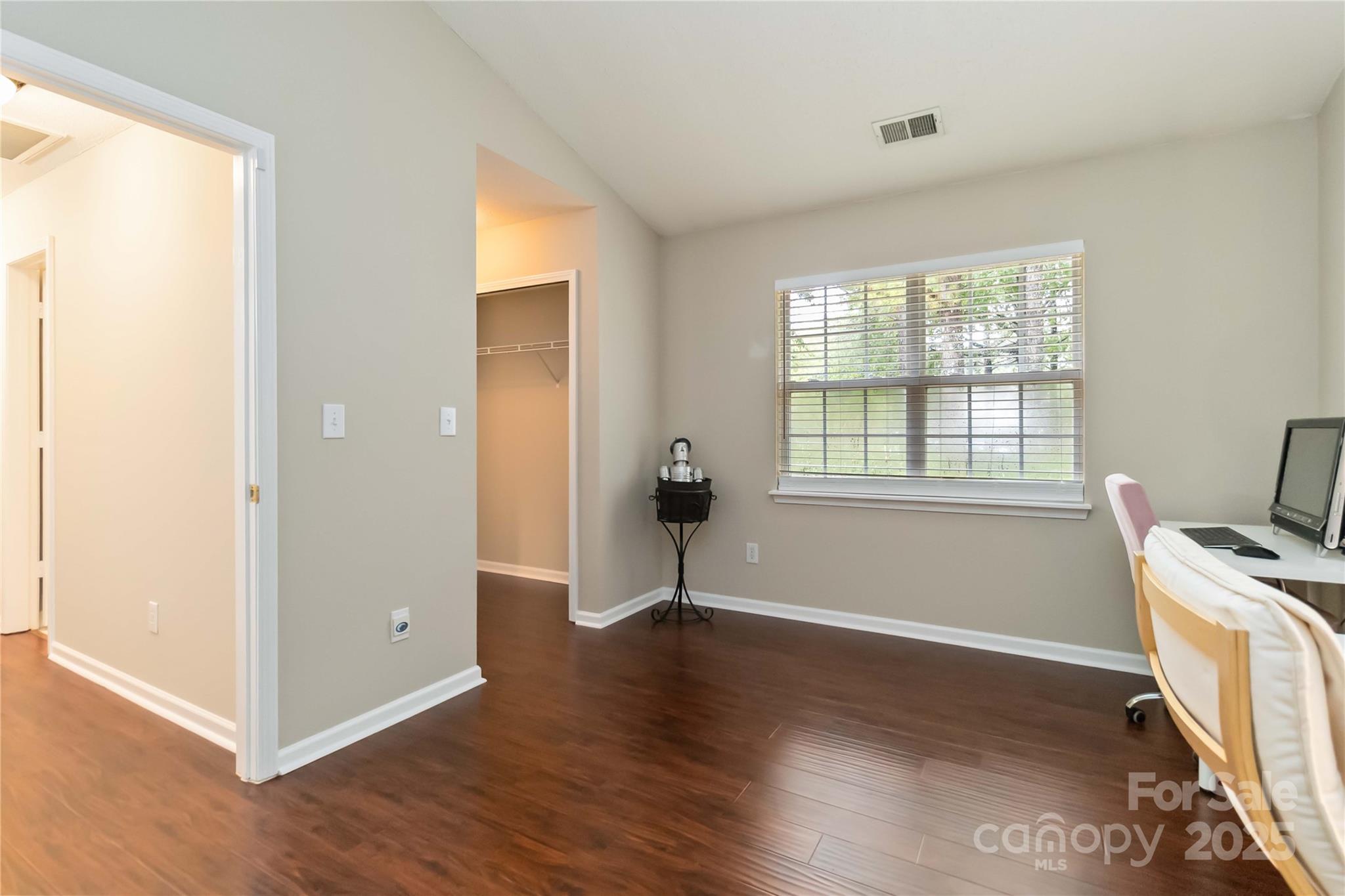 10154 Forest Landing Drive