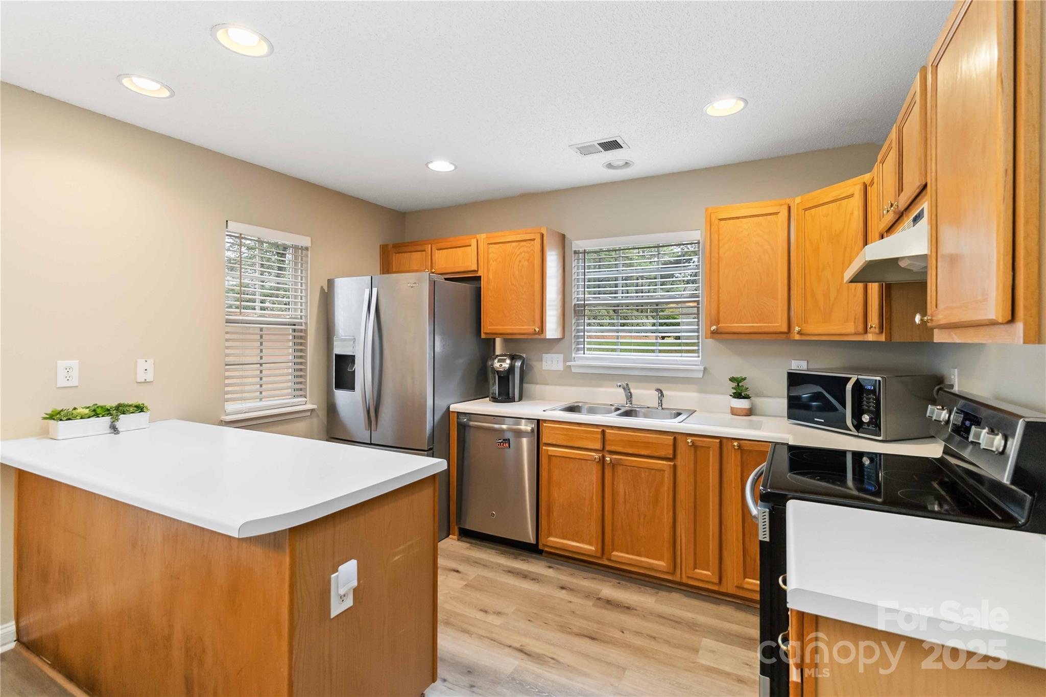 10154 Forest Landing Drive