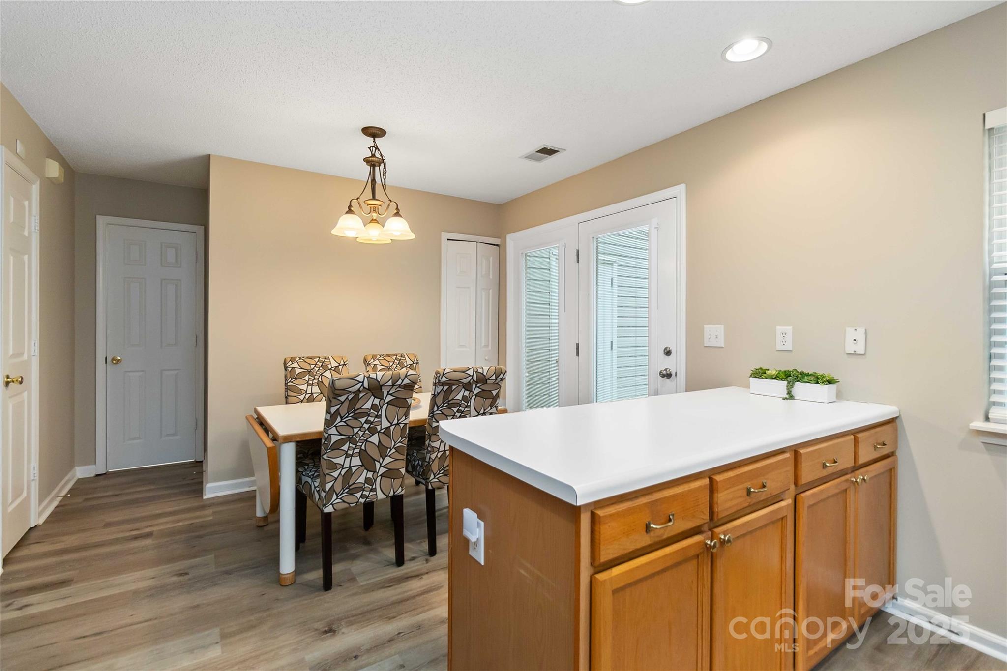 10154 Forest Landing Drive