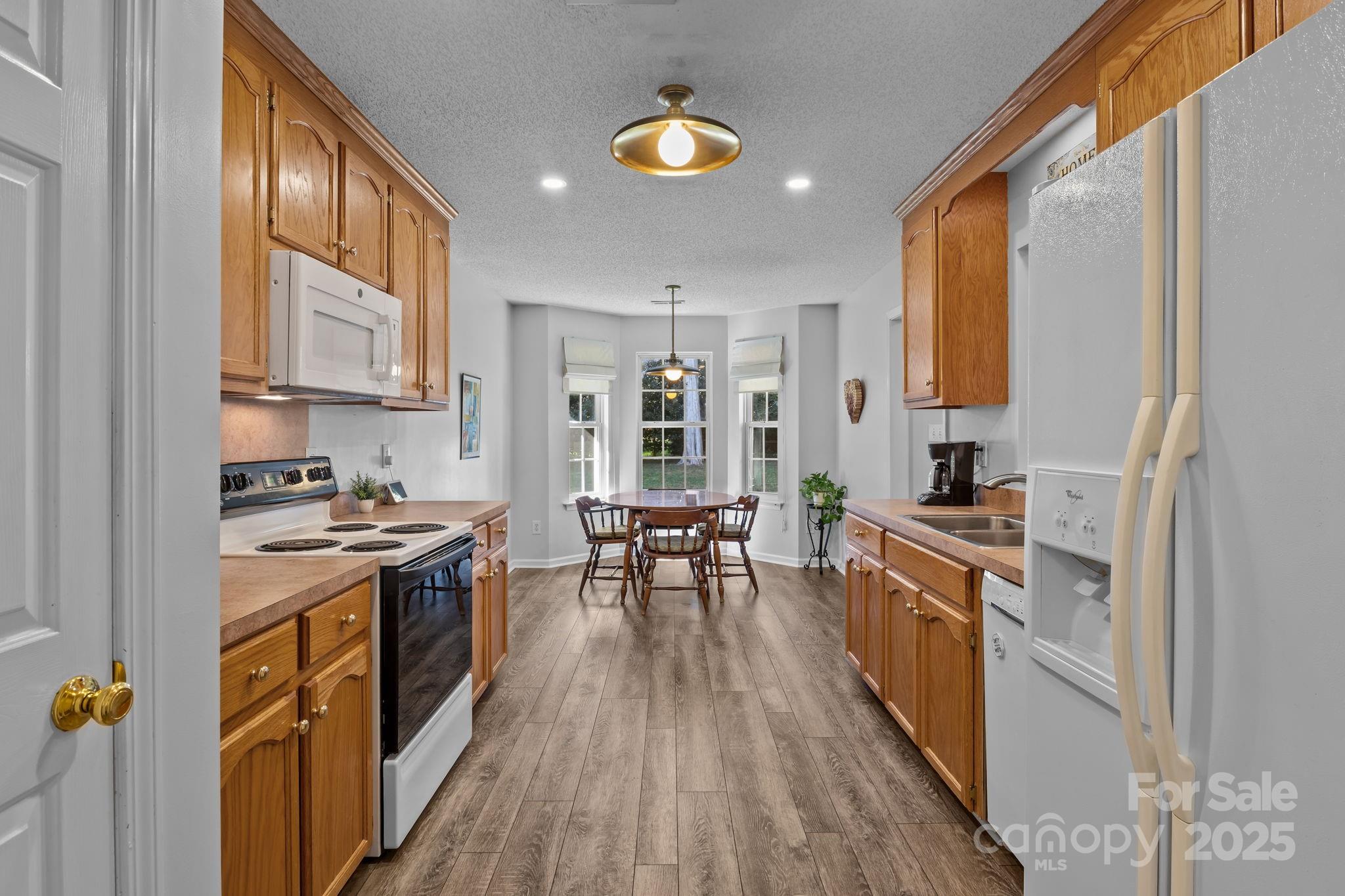 128 Birchwood Court