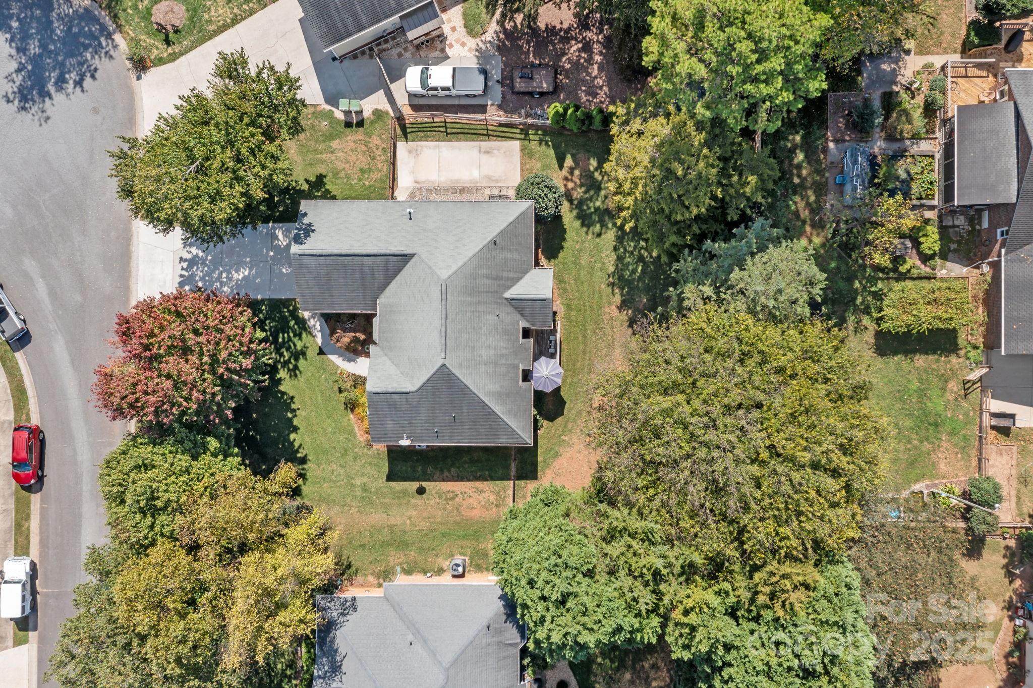 128 Birchwood Court