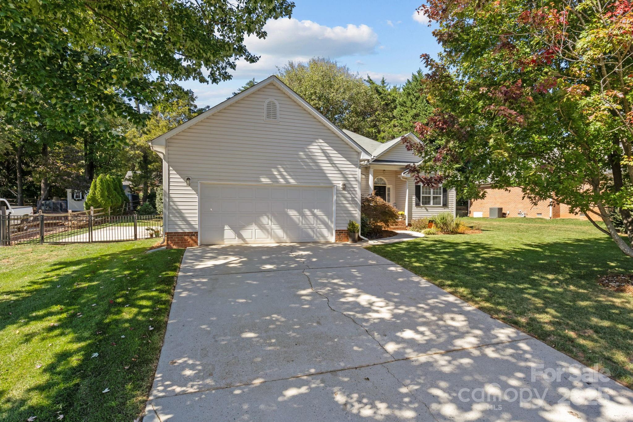 128 Birchwood Court