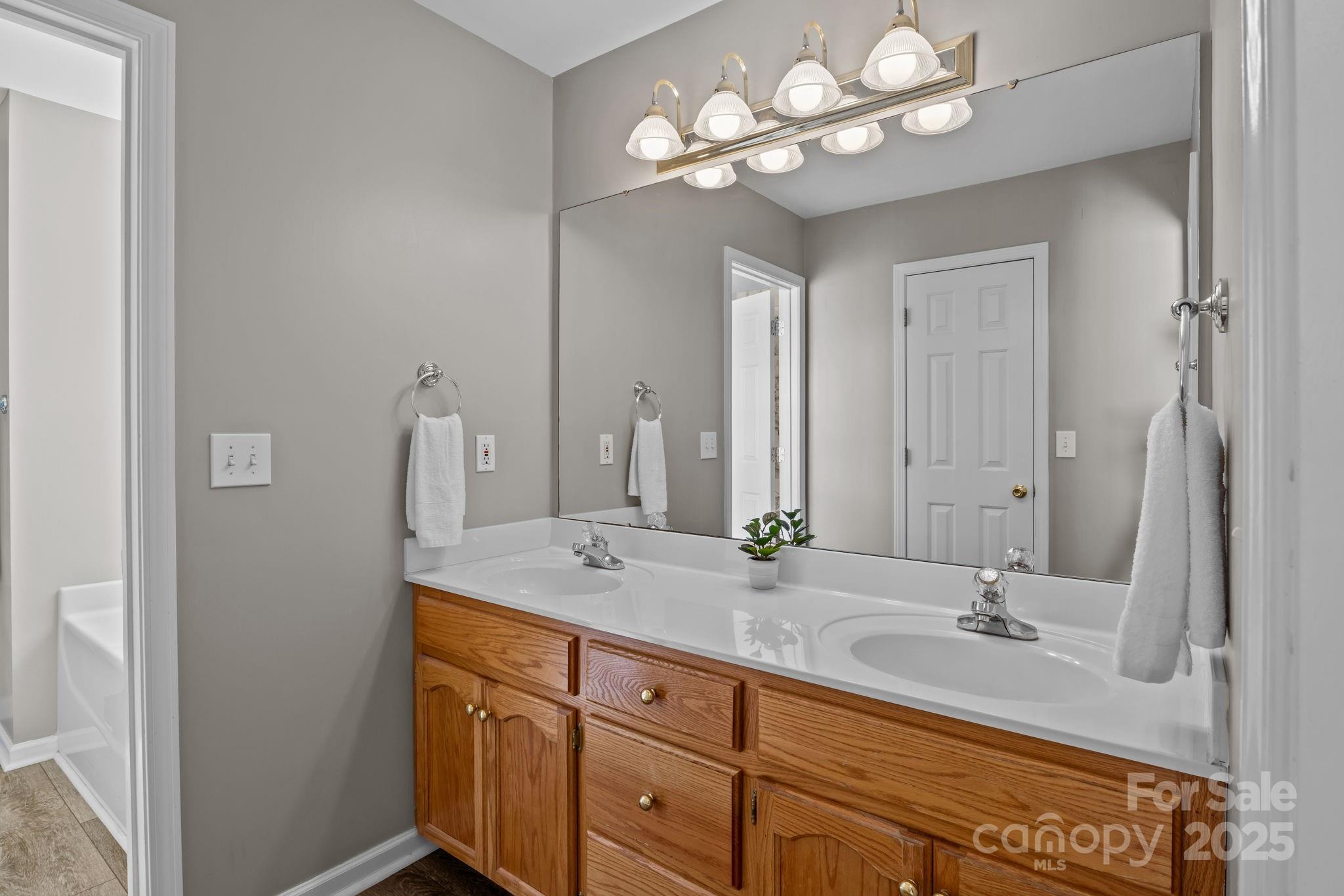 128 Birchwood Court