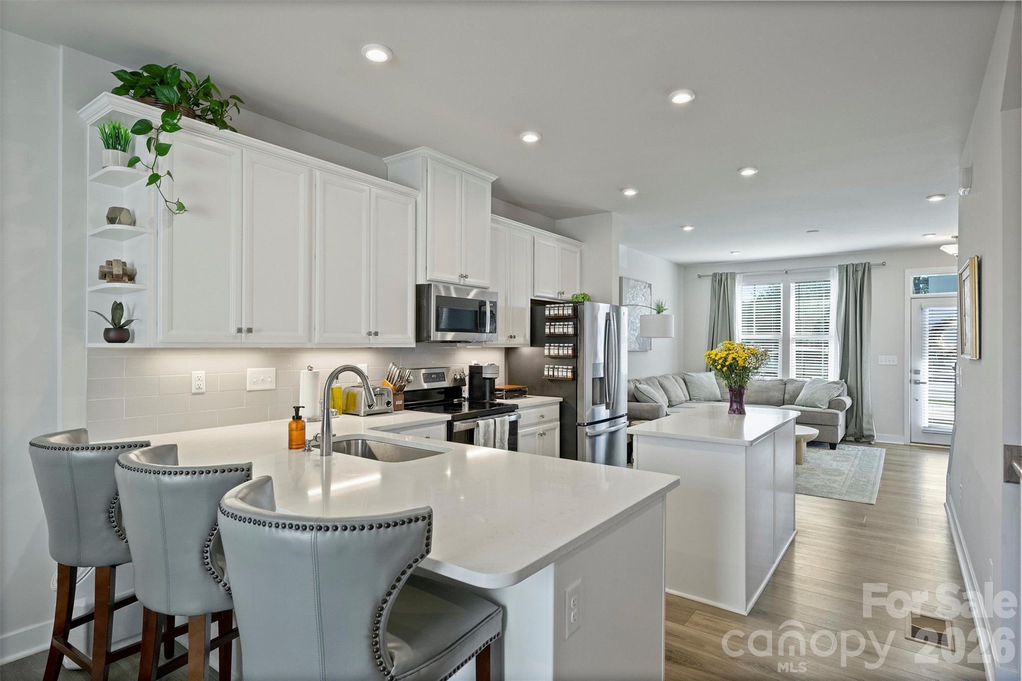 4732 Chastain Avenue