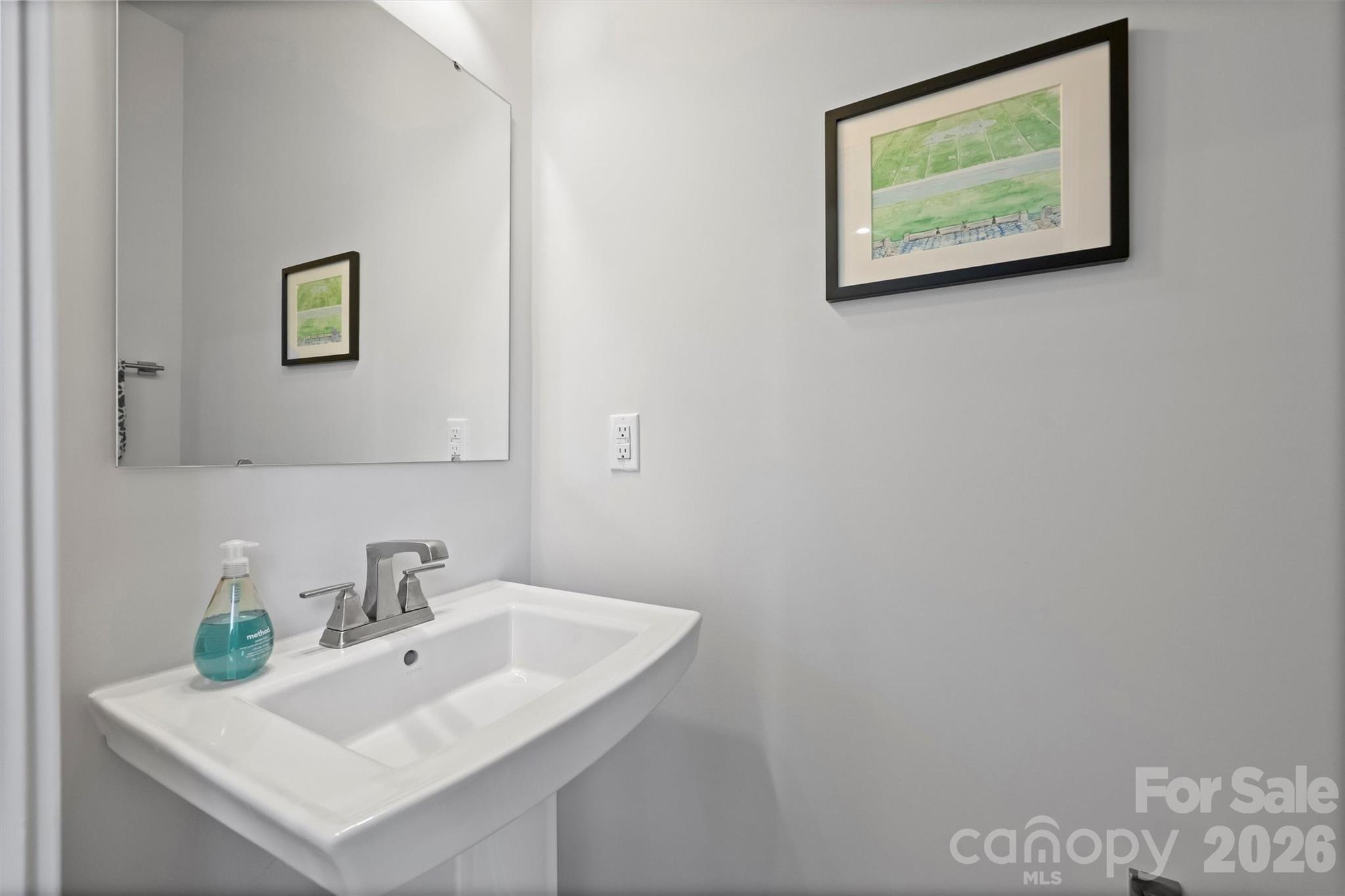 4732 Chastain Avenue