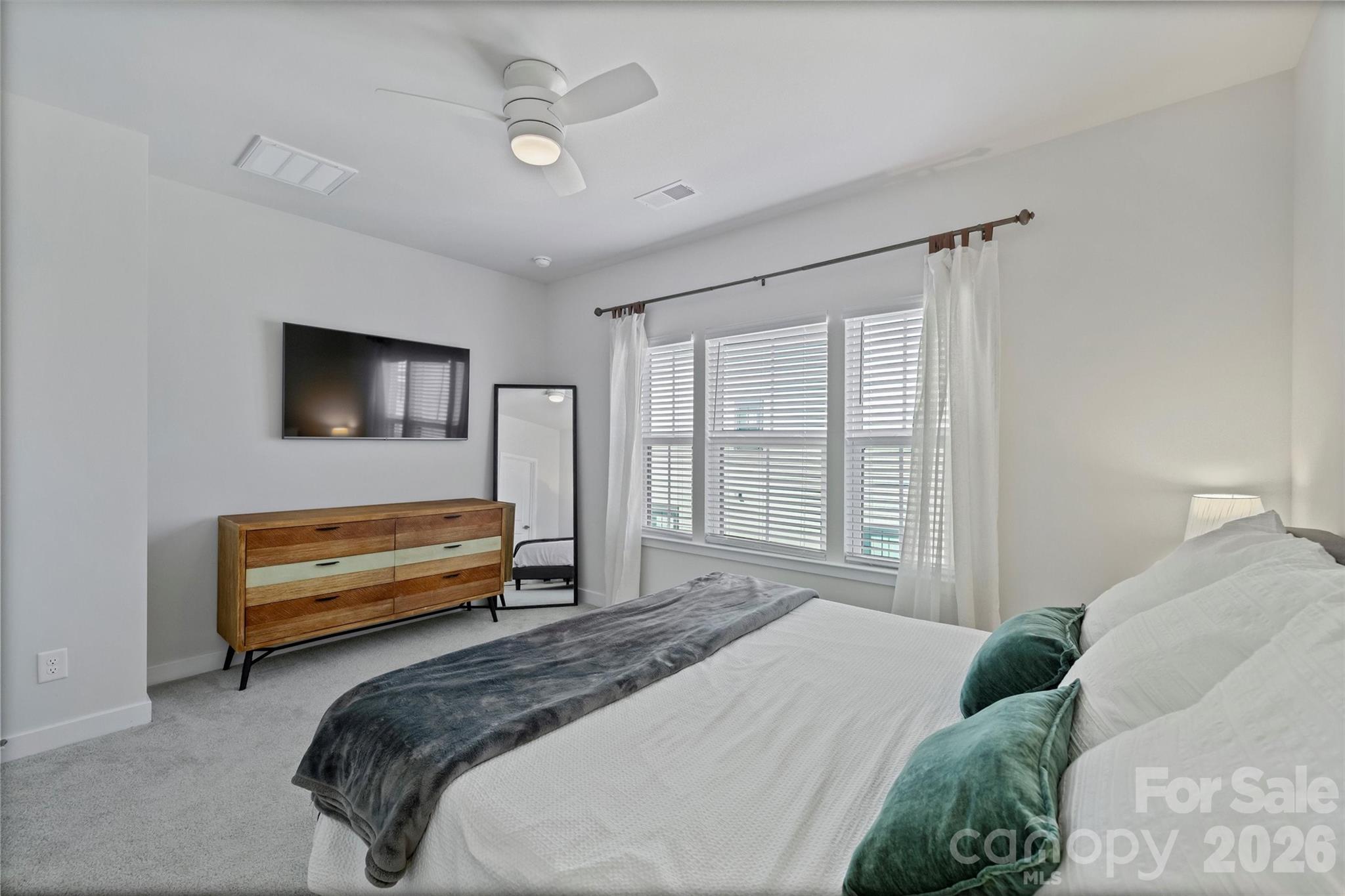 4732 Chastain Avenue