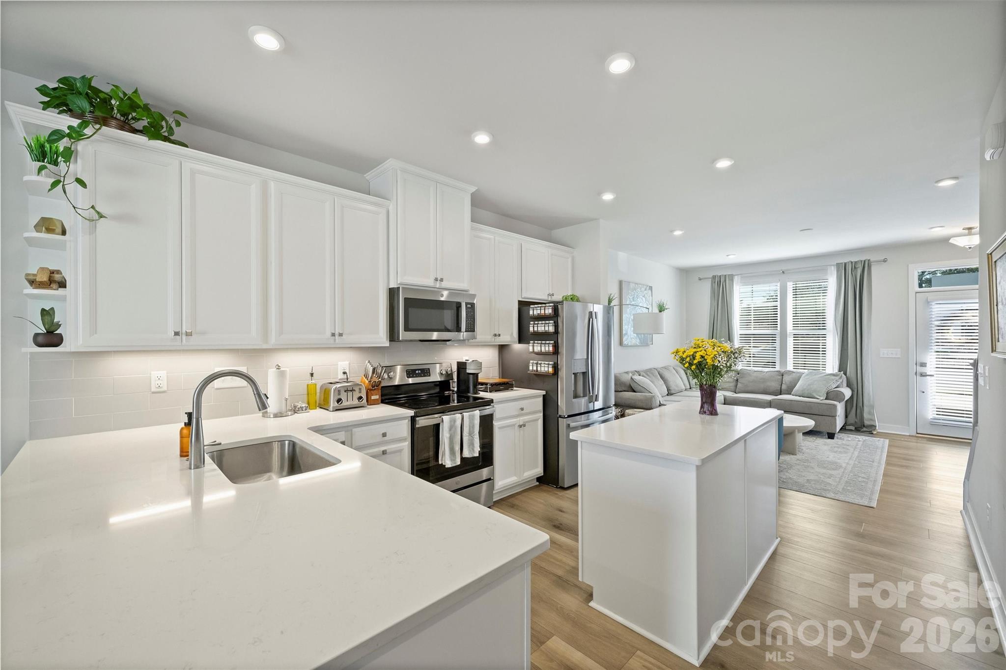 4732 Chastain Avenue