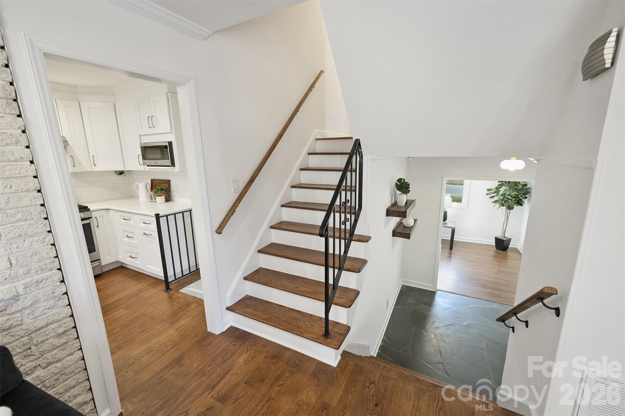 3808 Flowerfield Road