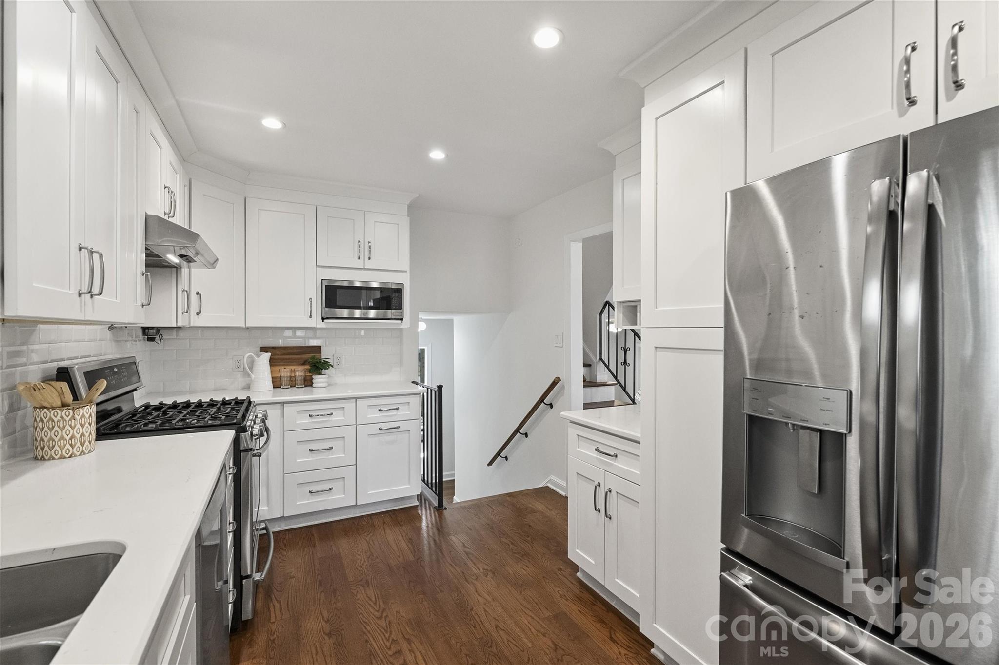 3808 Flowerfield Road