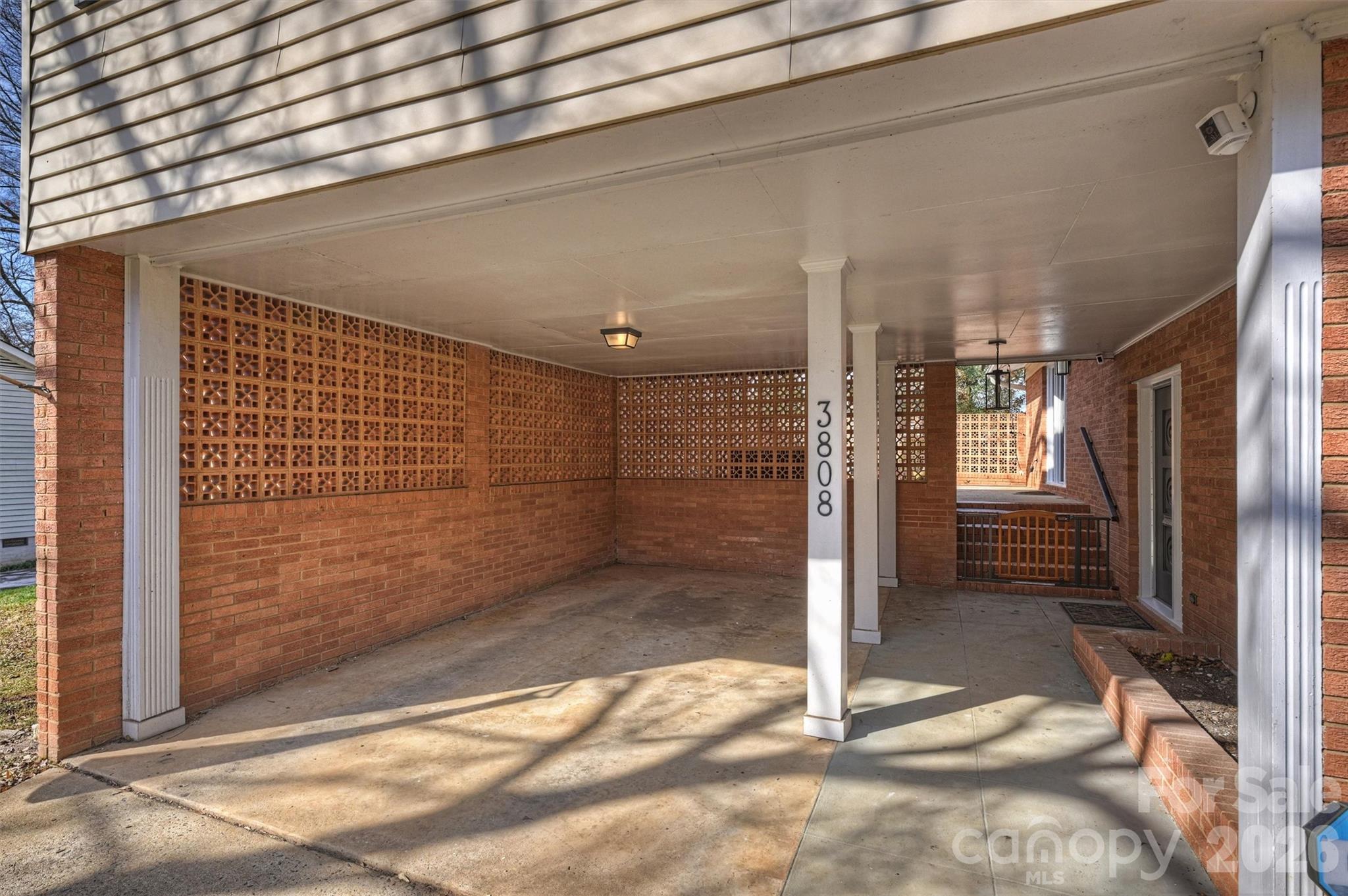 3808 Flowerfield Road