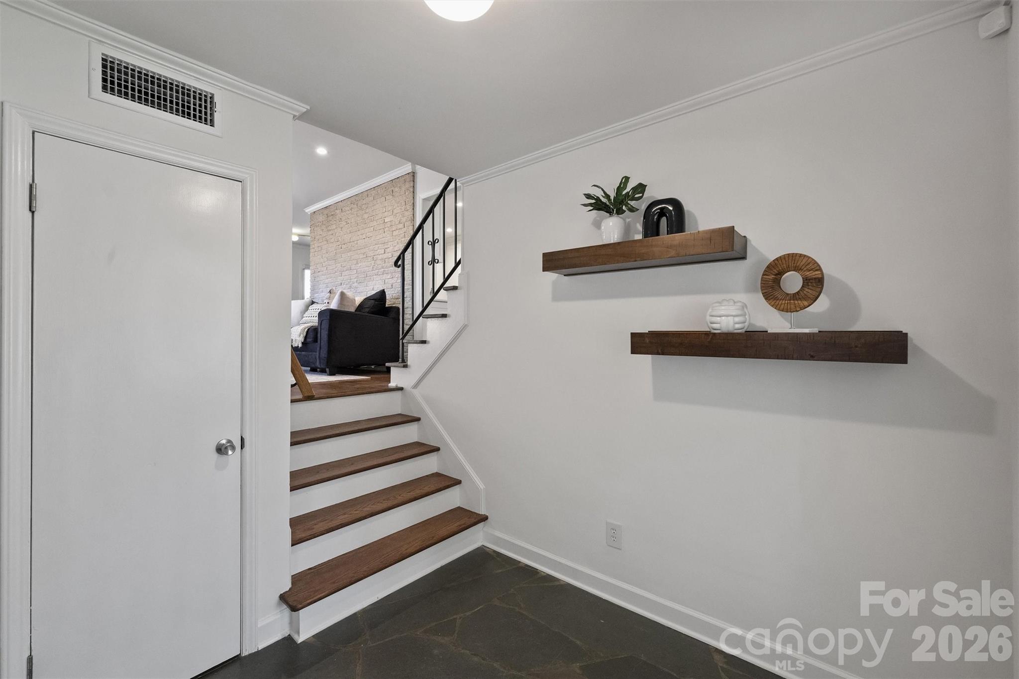 3808 Flowerfield Road