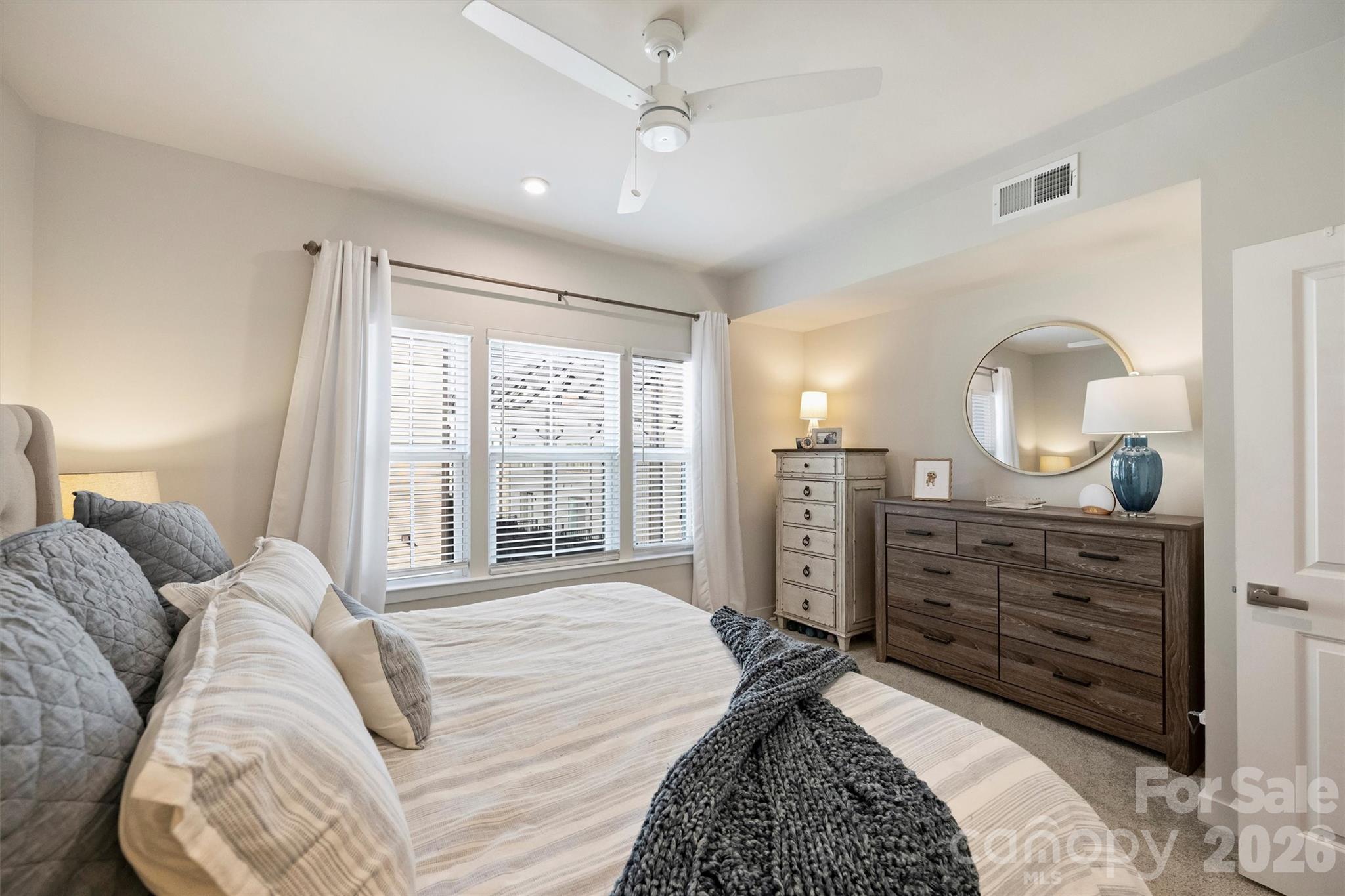 4750 Chastain Avenue