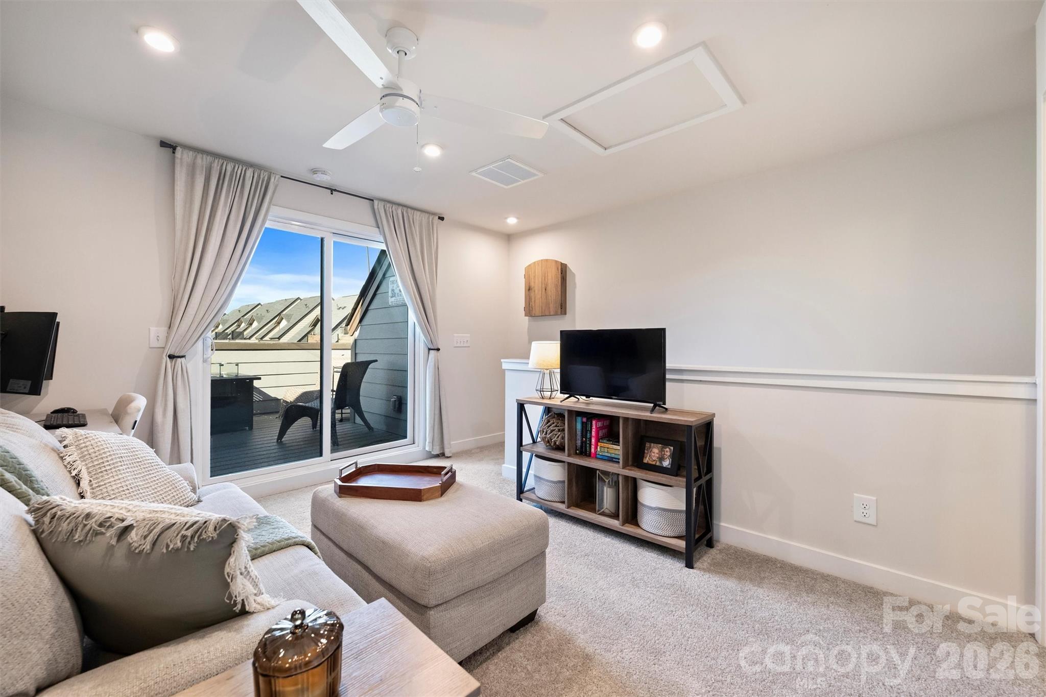 4750 Chastain Avenue