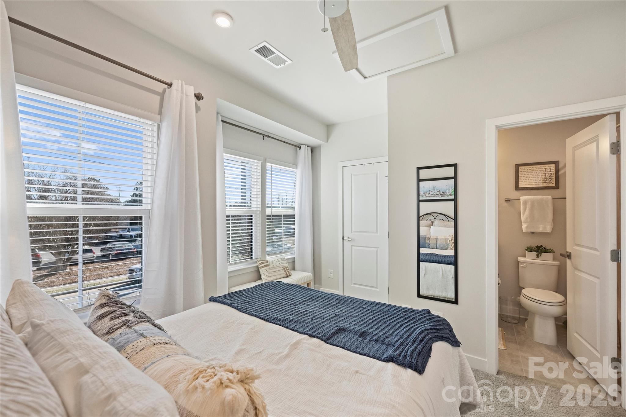 4750 Chastain Avenue