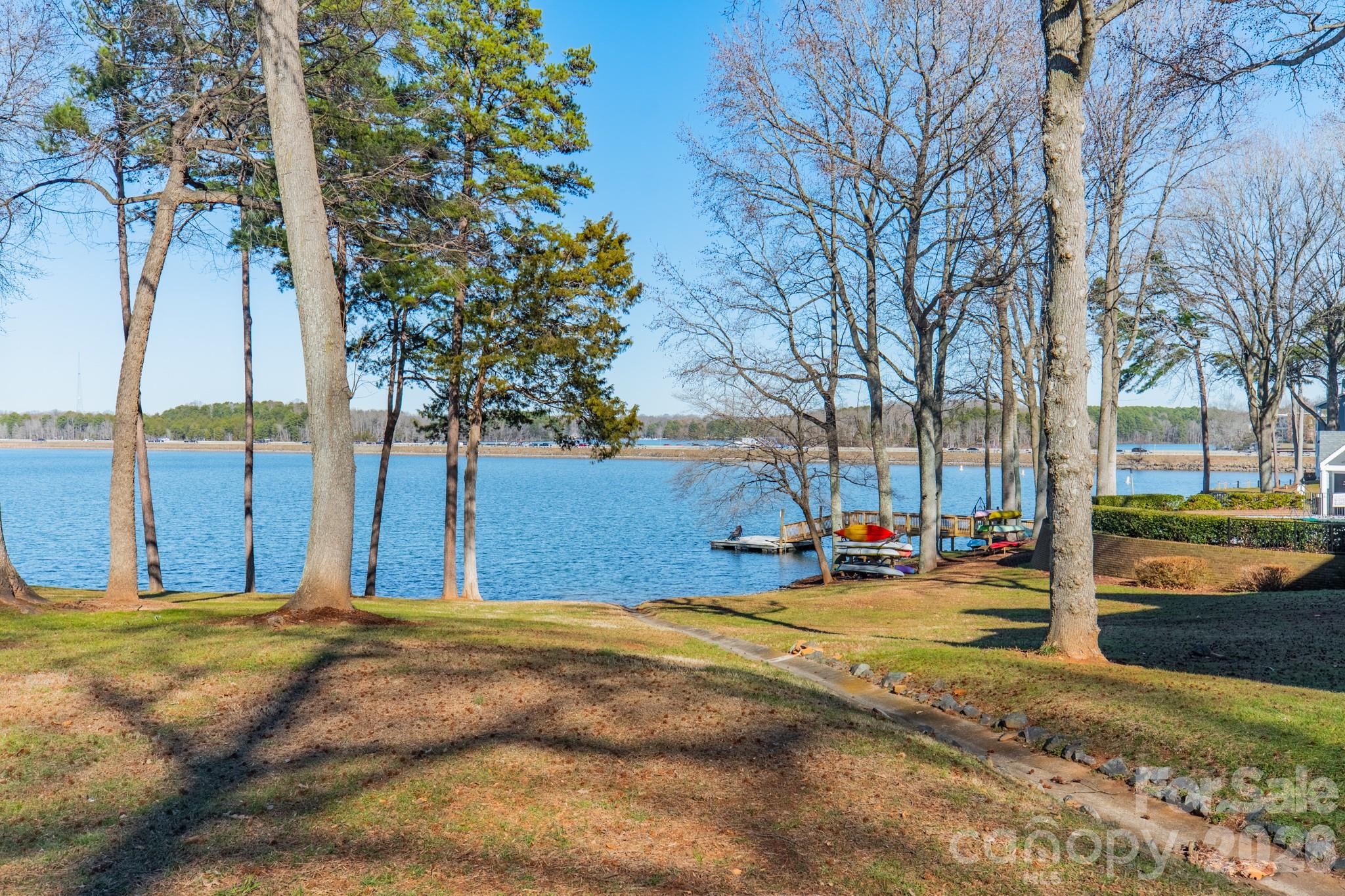306 Northwest Drive