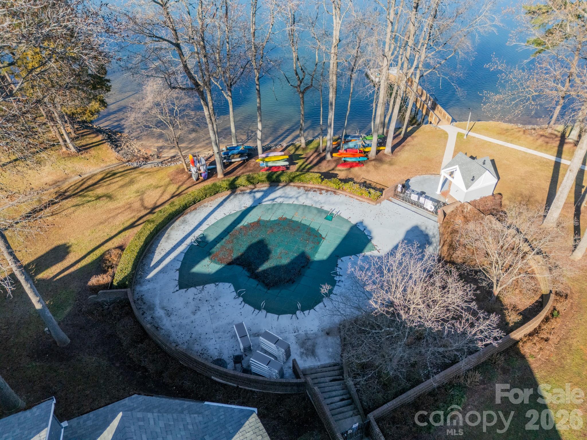 306 Northwest Drive