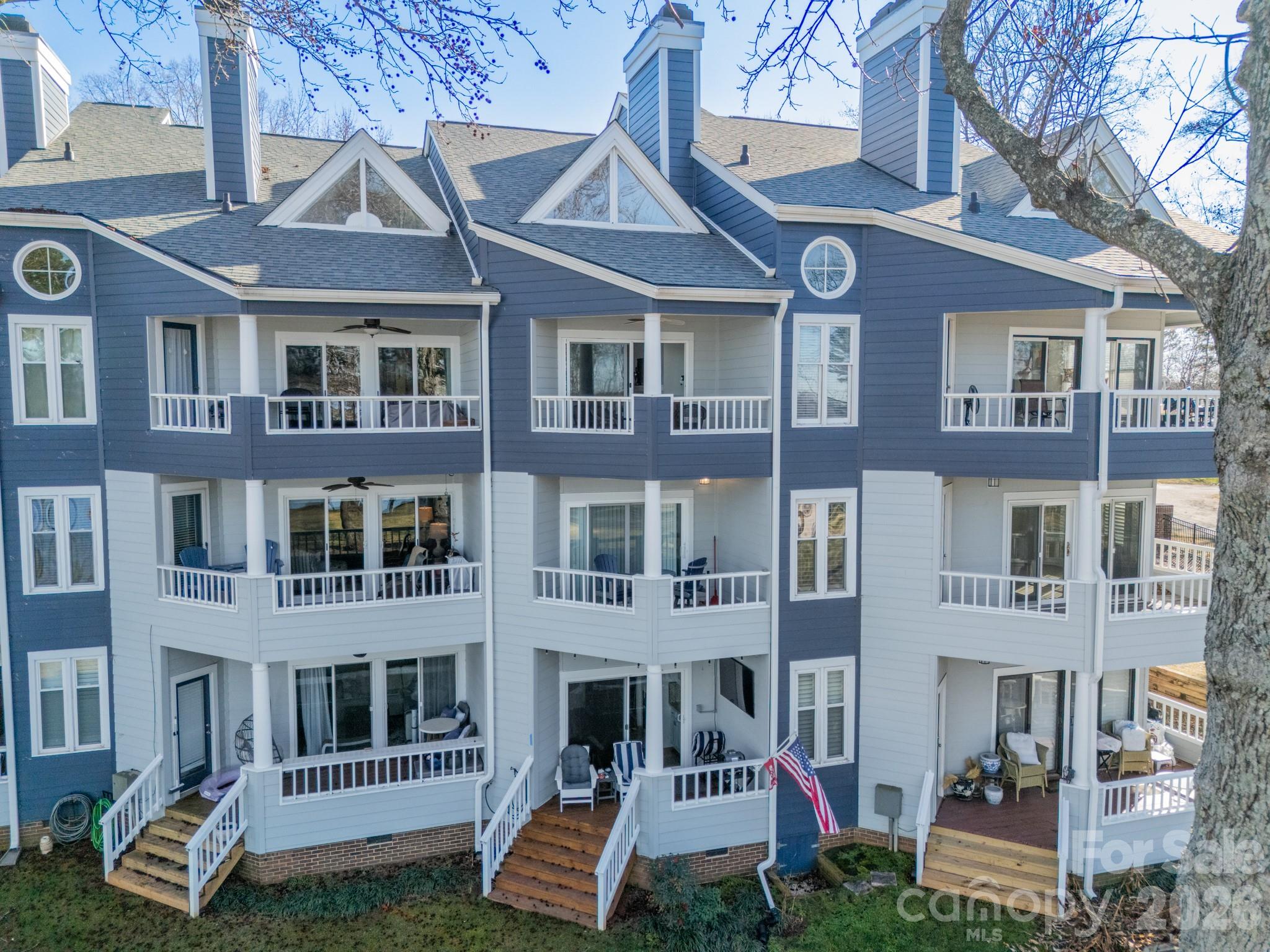 306 Northwest Drive