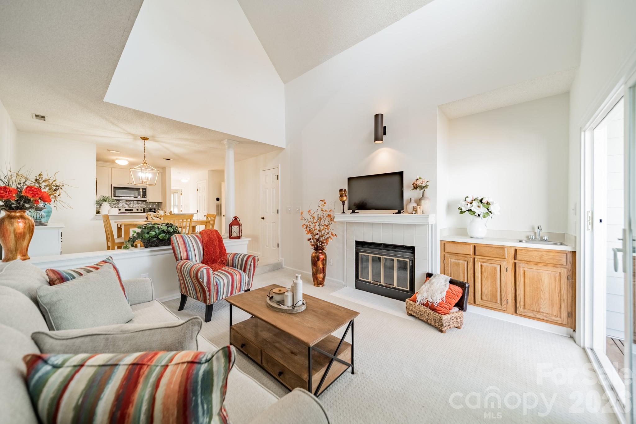 306 Northwest Drive