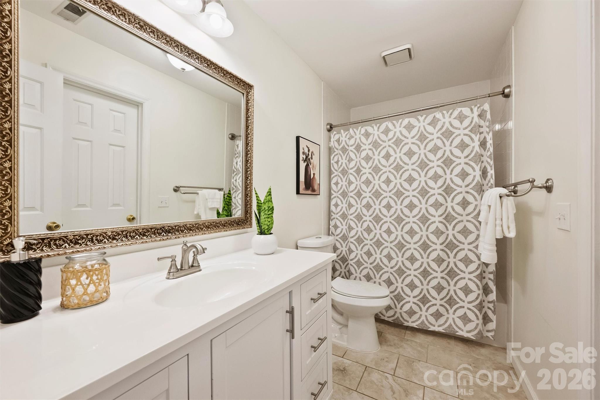 2715 Selwyn Avenue Unit: 43