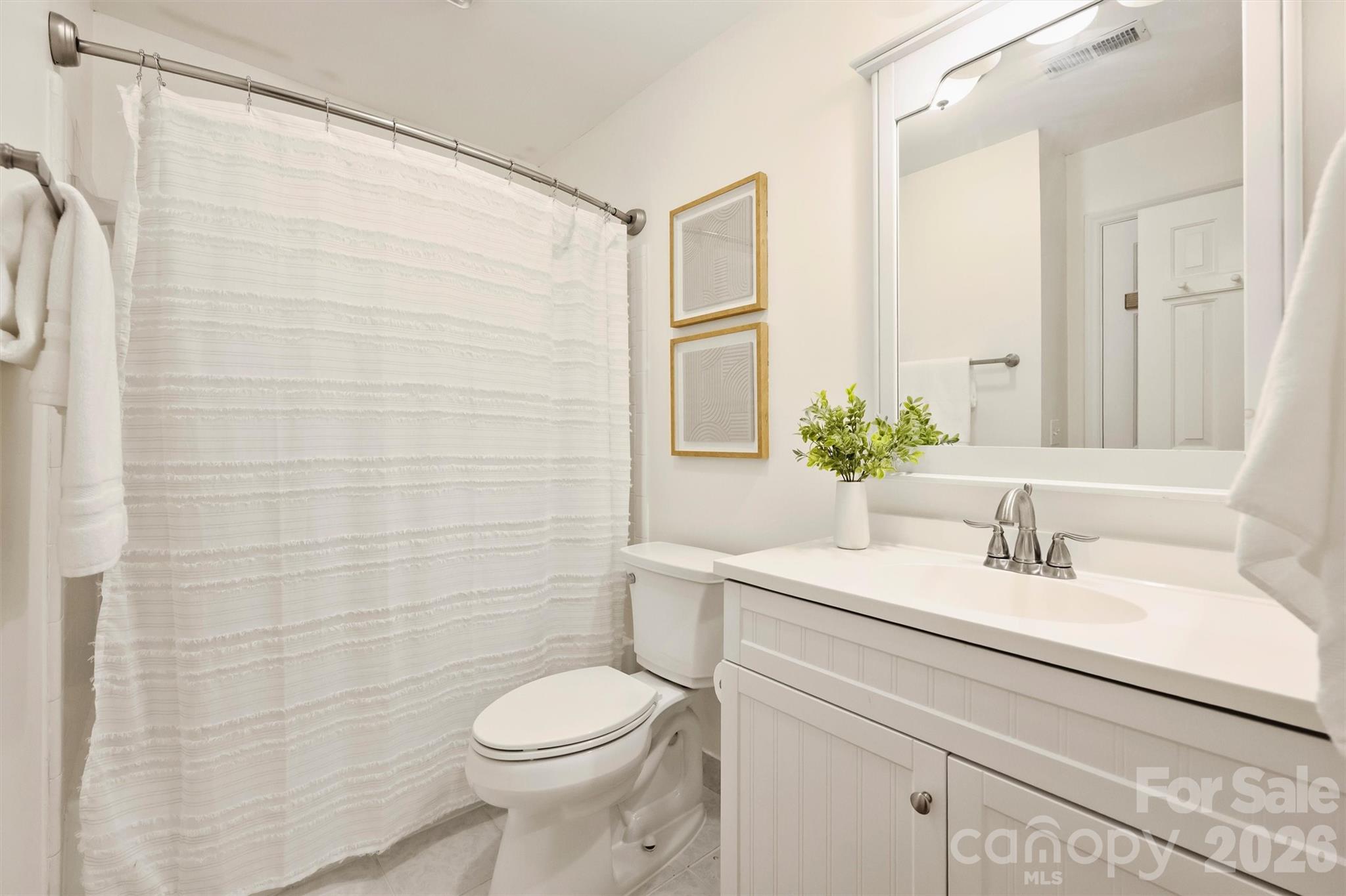 2715 Selwyn Avenue Unit: 43