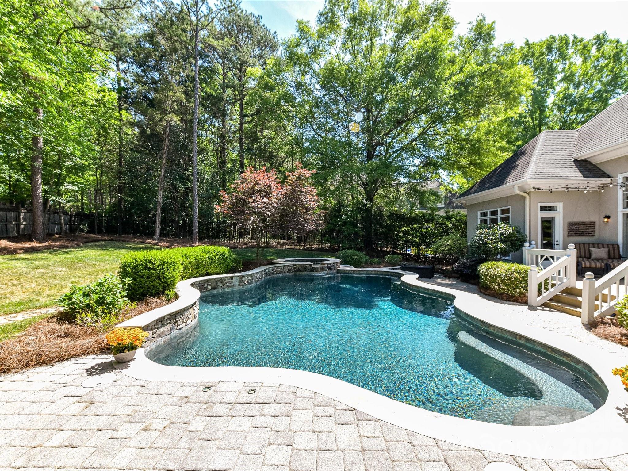 4112 Blaydes Court