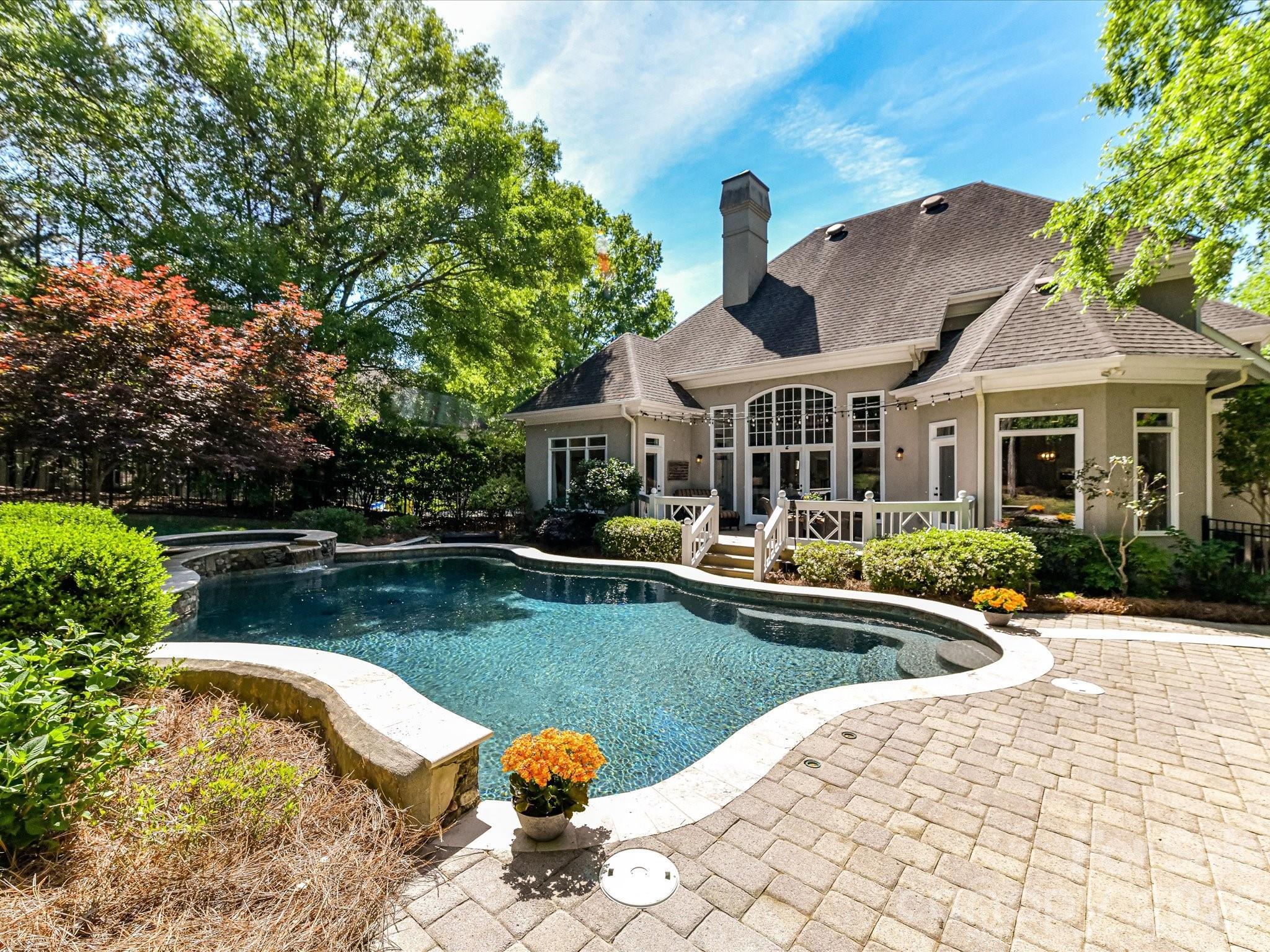4112 Blaydes Court