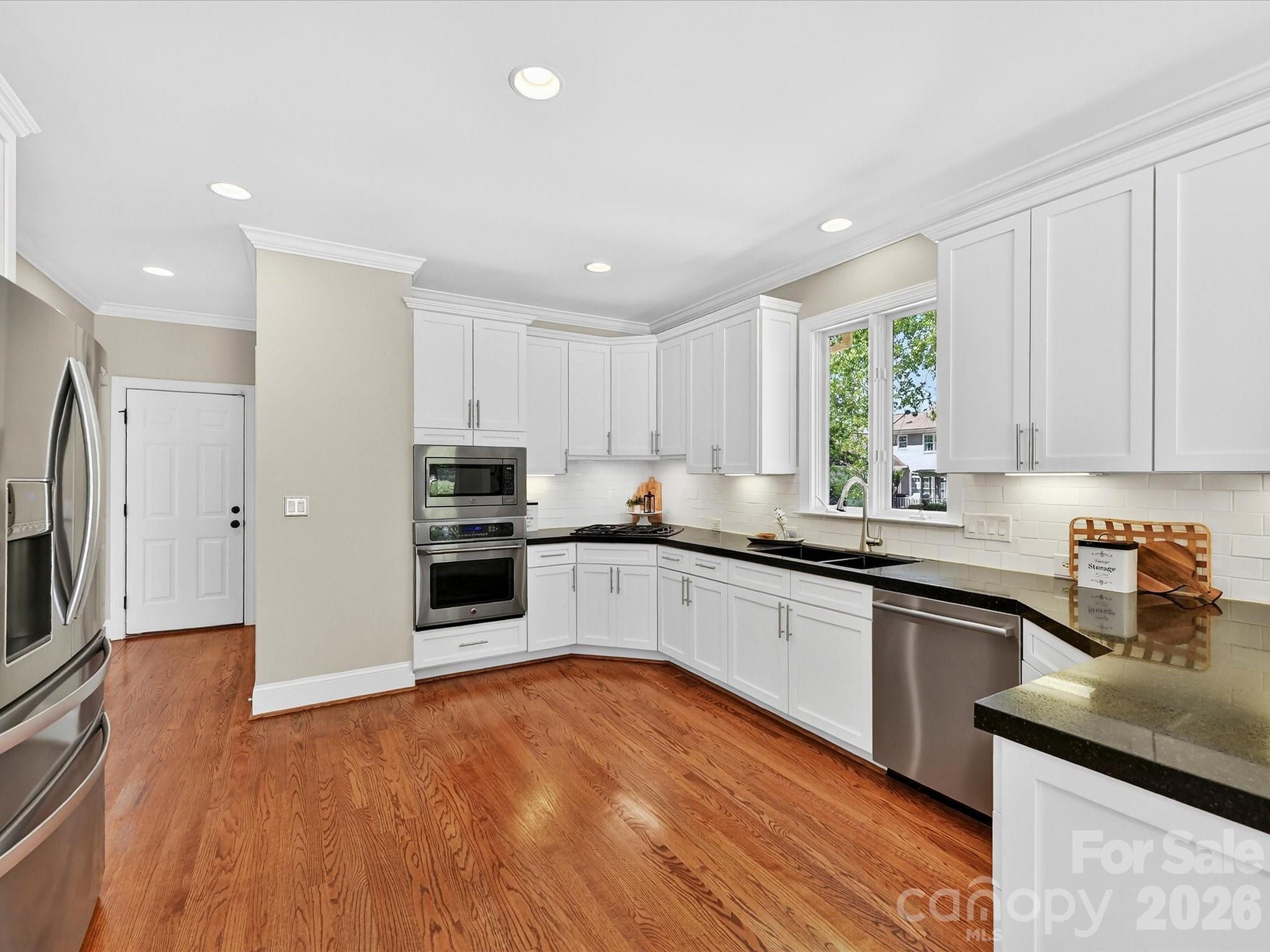 4112 Blaydes Court