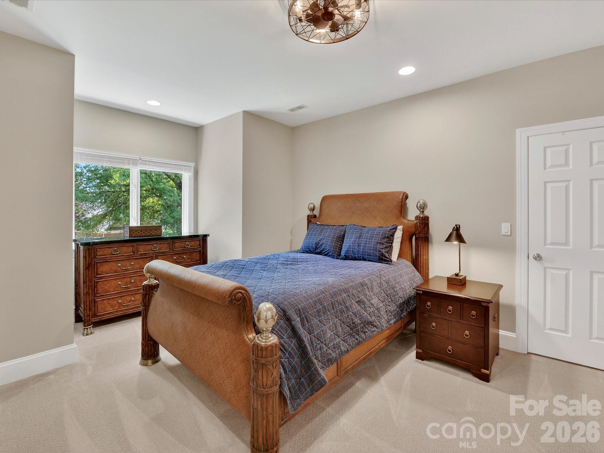 4112 Blaydes Court