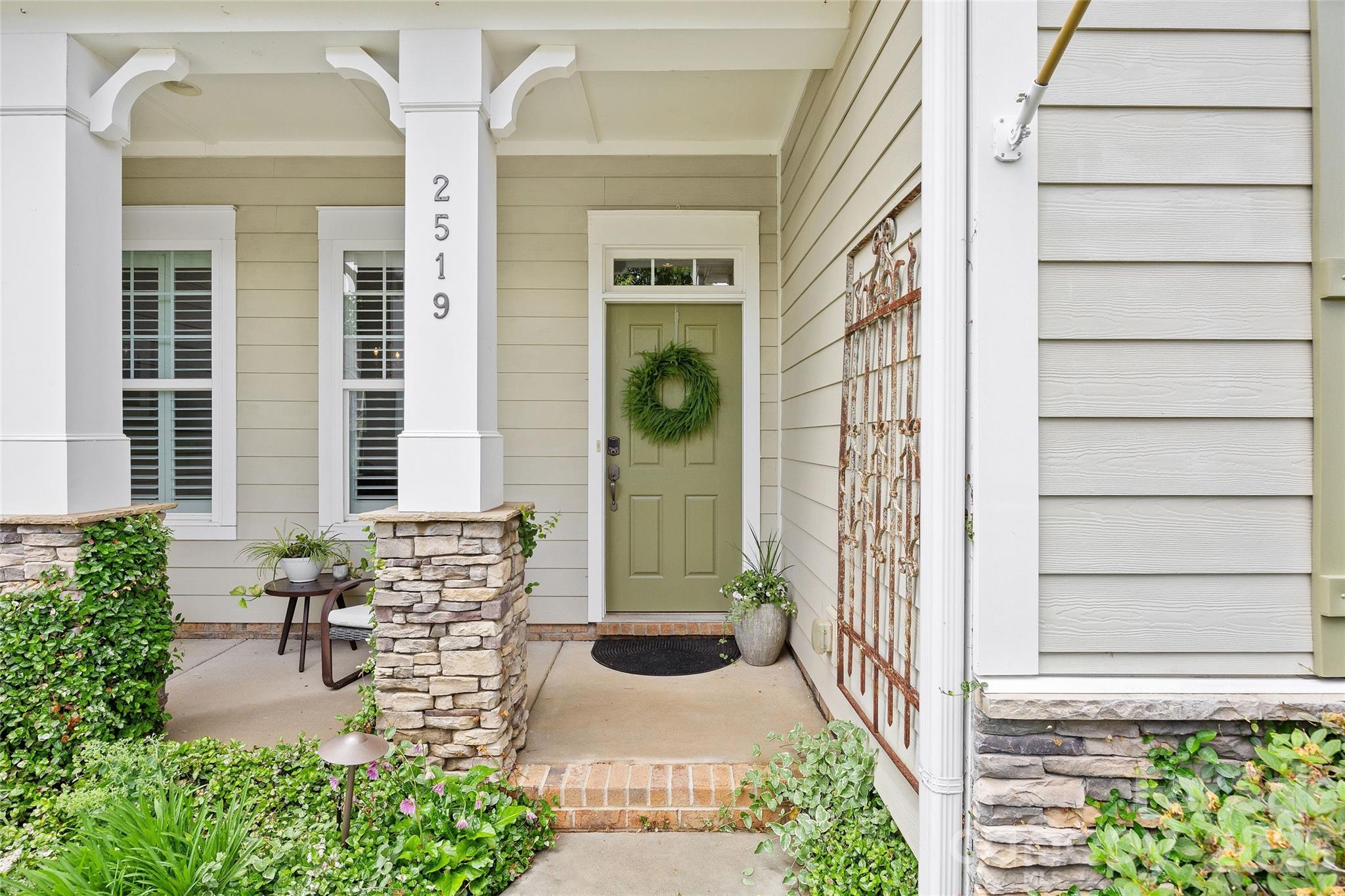 2519 Logan Caroline Lane