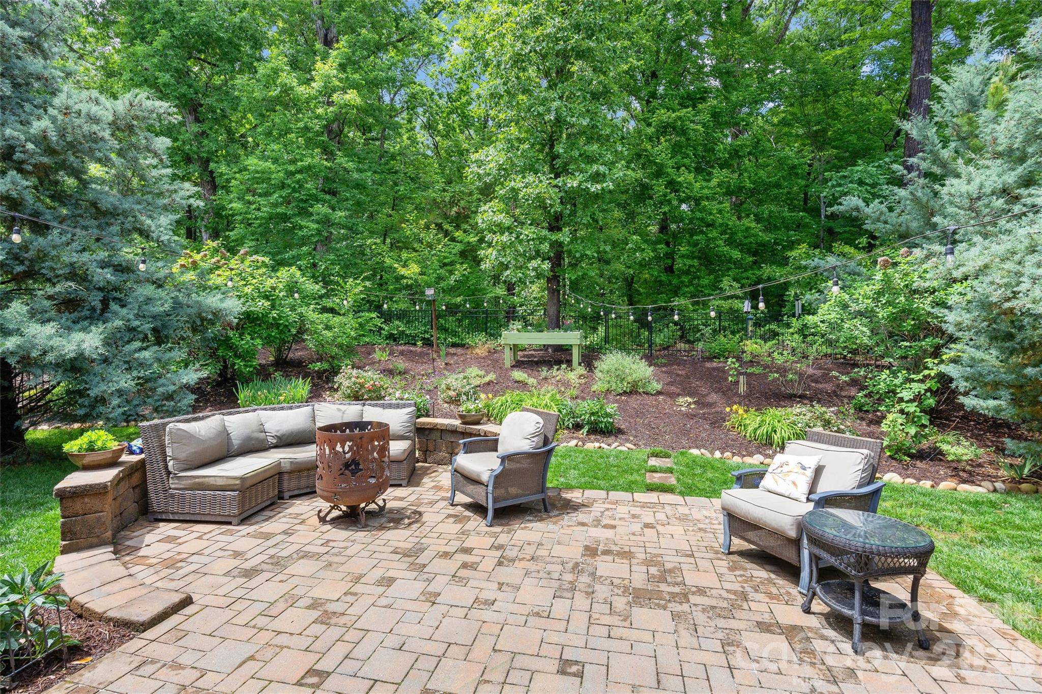 2519 Logan Caroline Lane