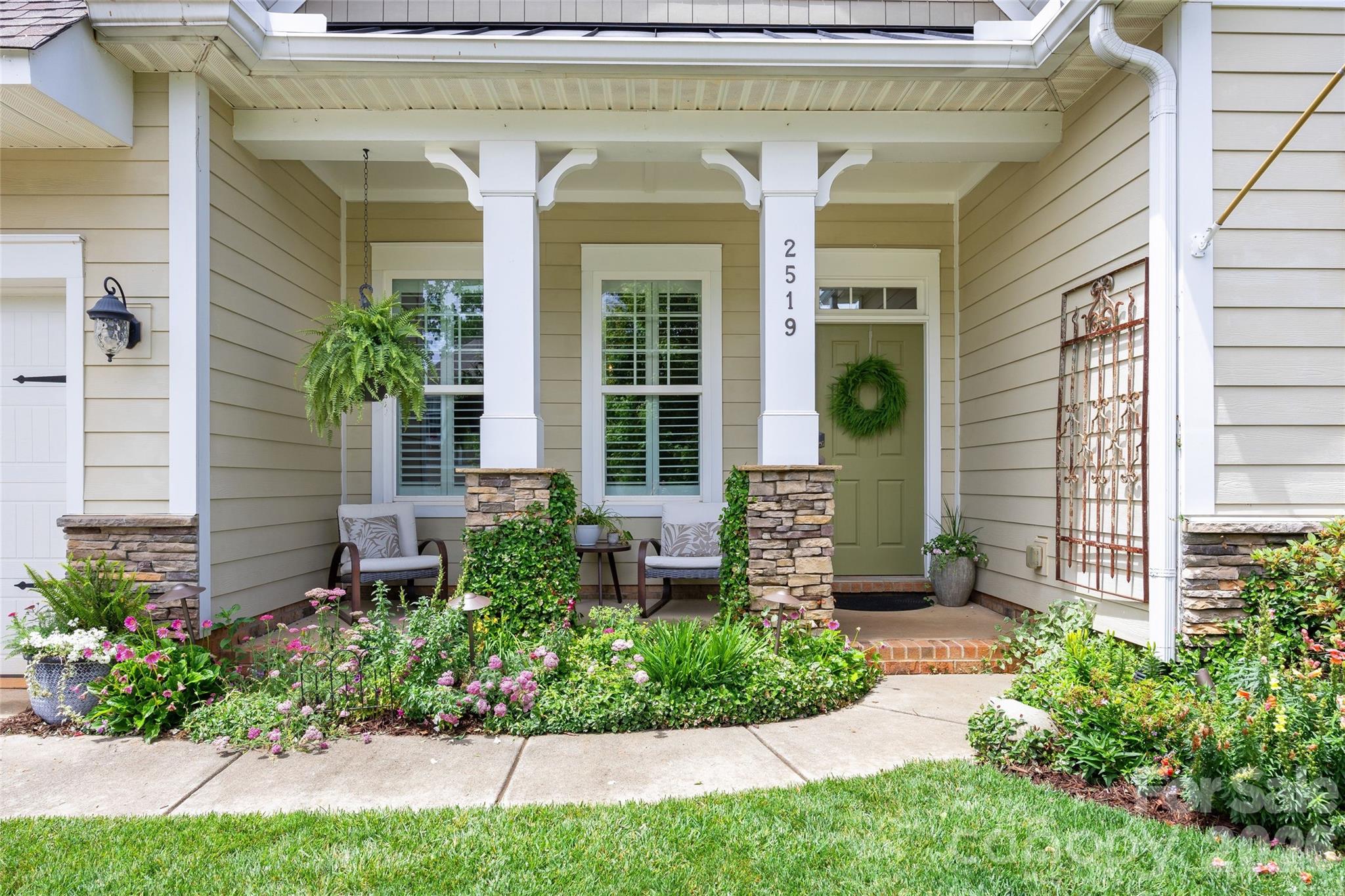 2519 Logan Caroline Lane
