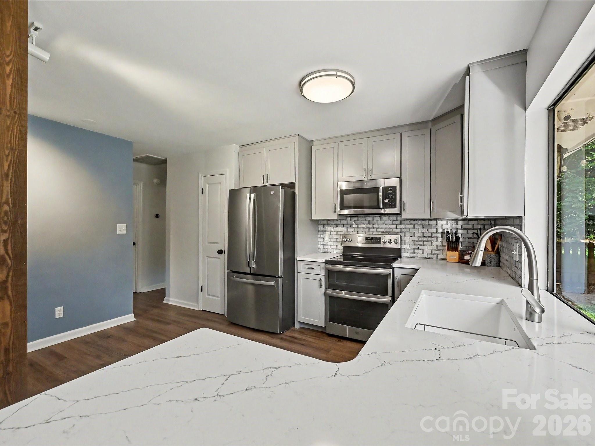 1130 Cameo Court