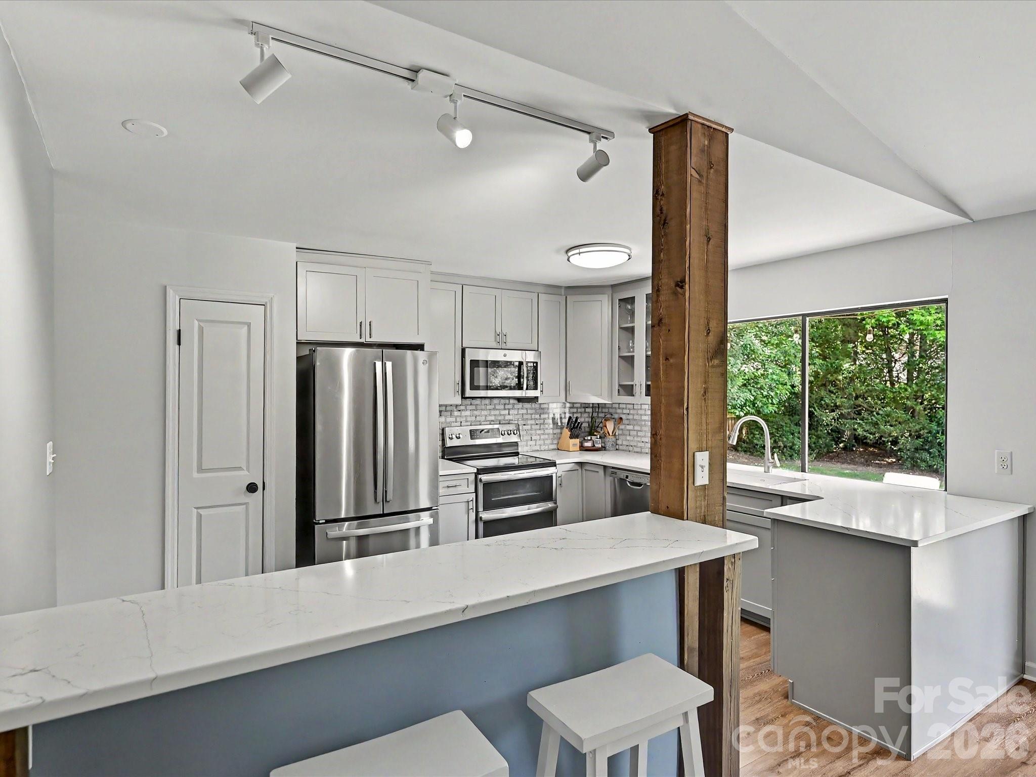 1130 Cameo Court