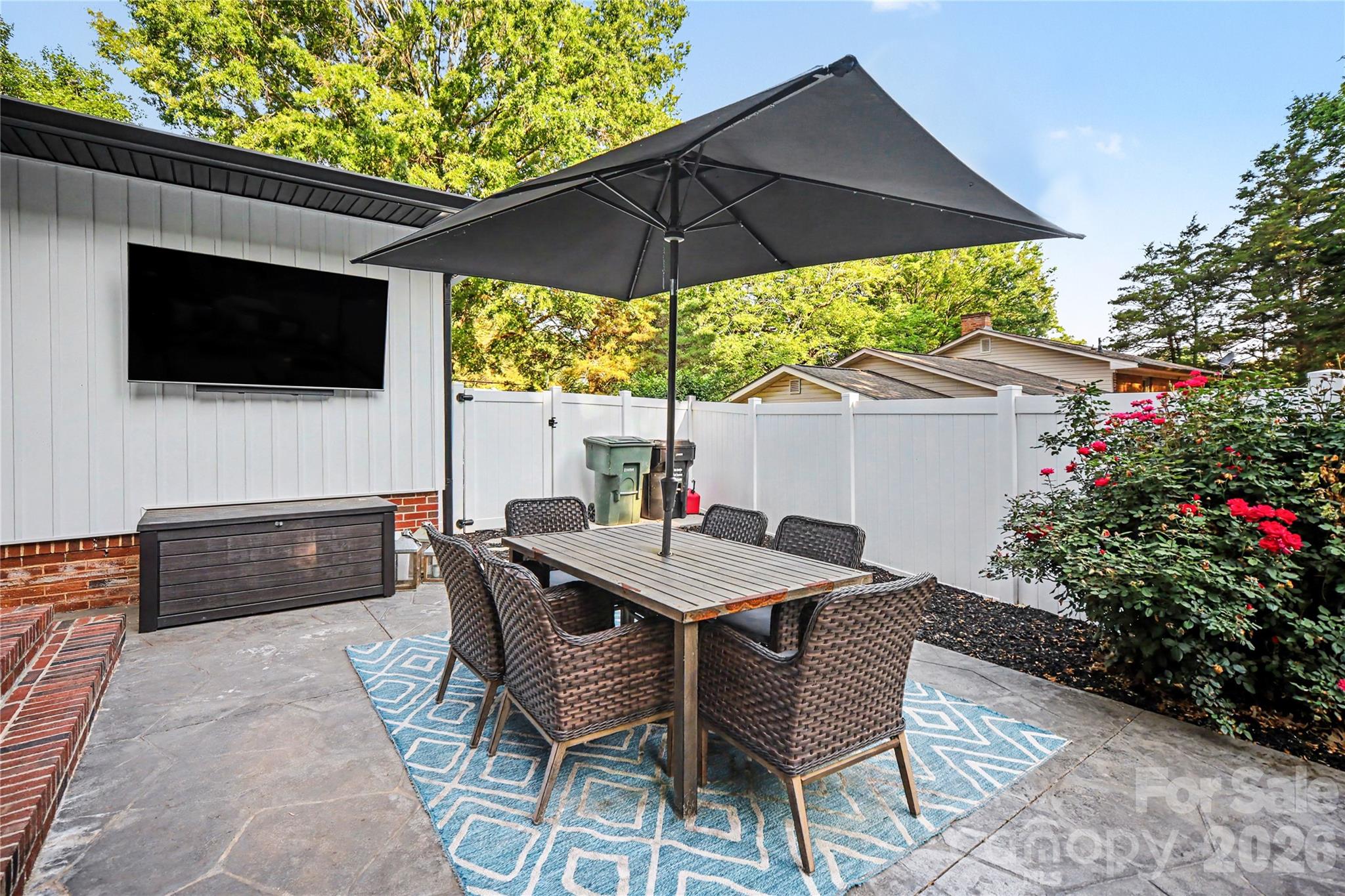 254 Lucky Drive NW
