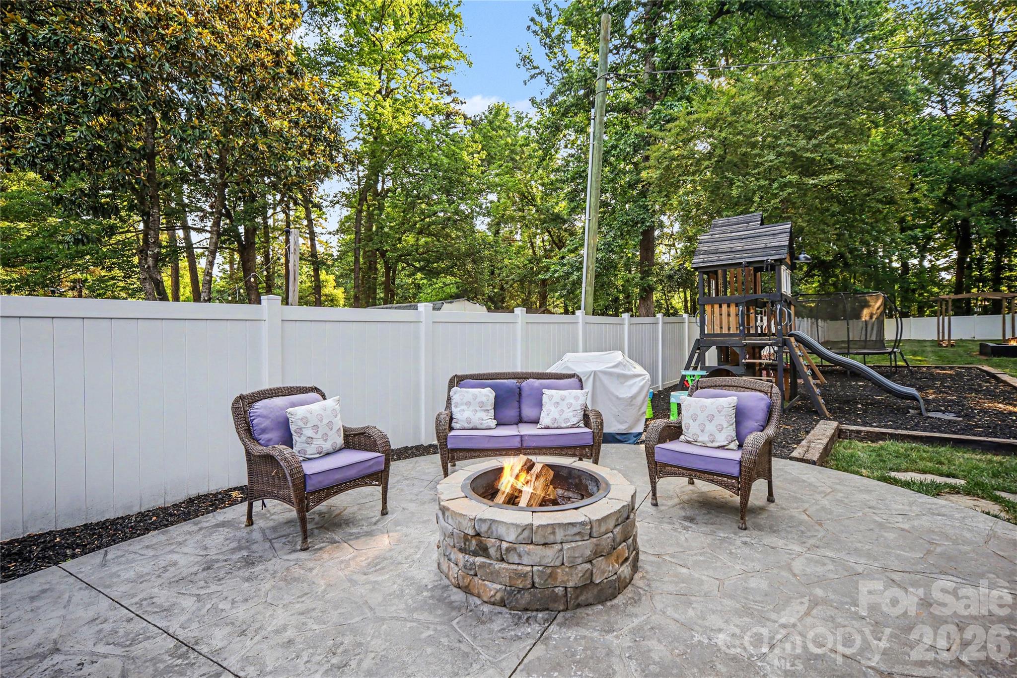 254 Lucky Drive NW