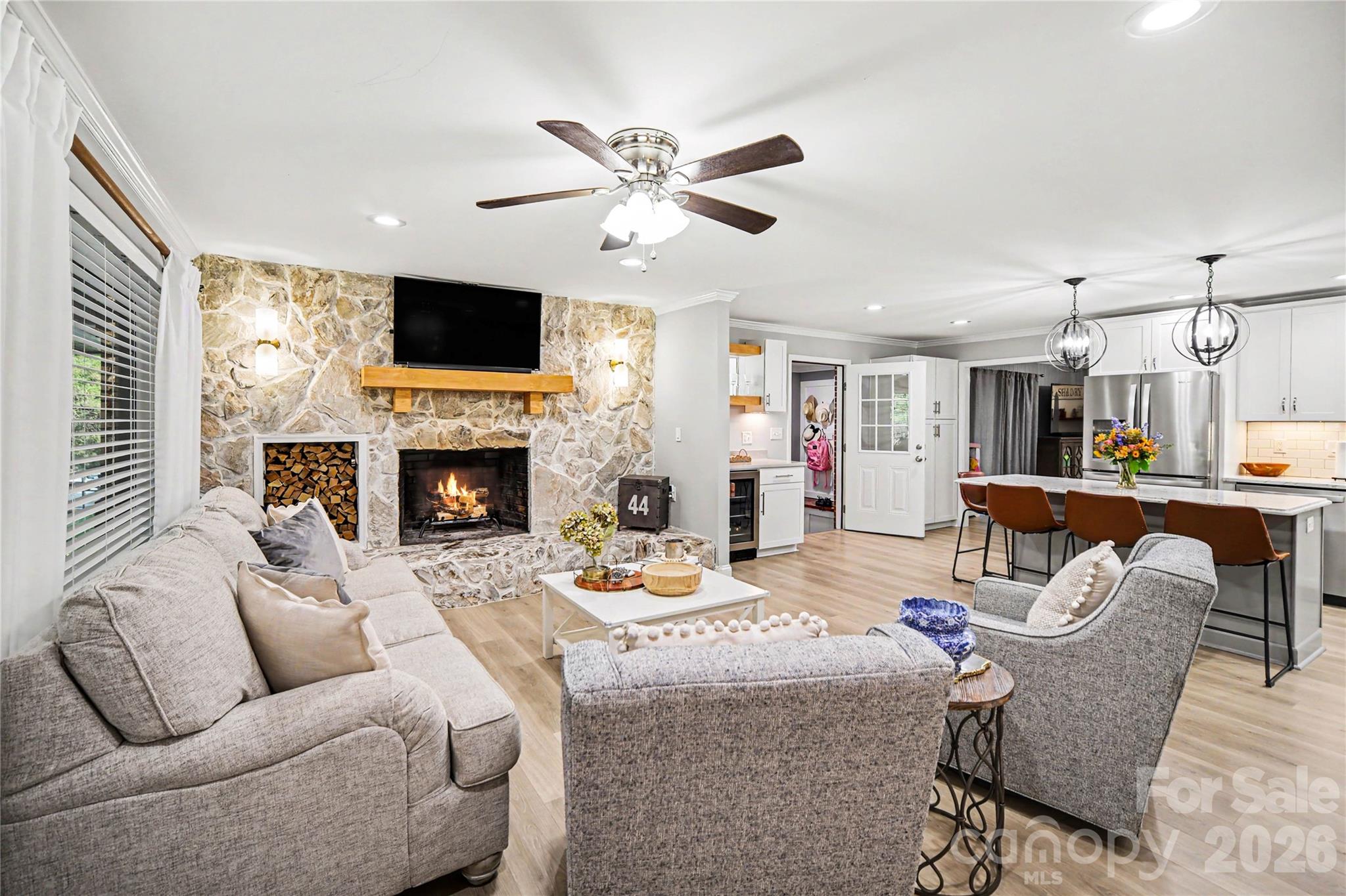 254 Lucky Drive NW