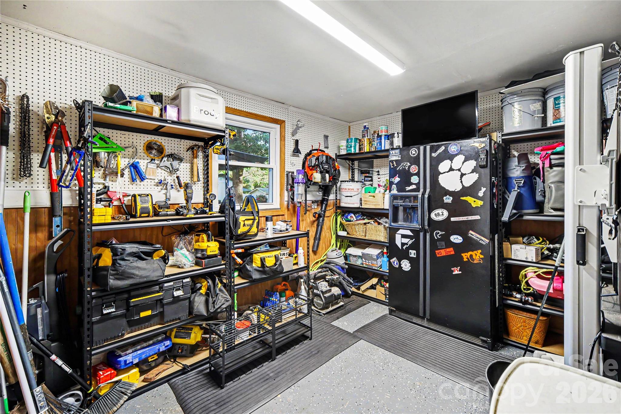 254 Lucky Drive NW