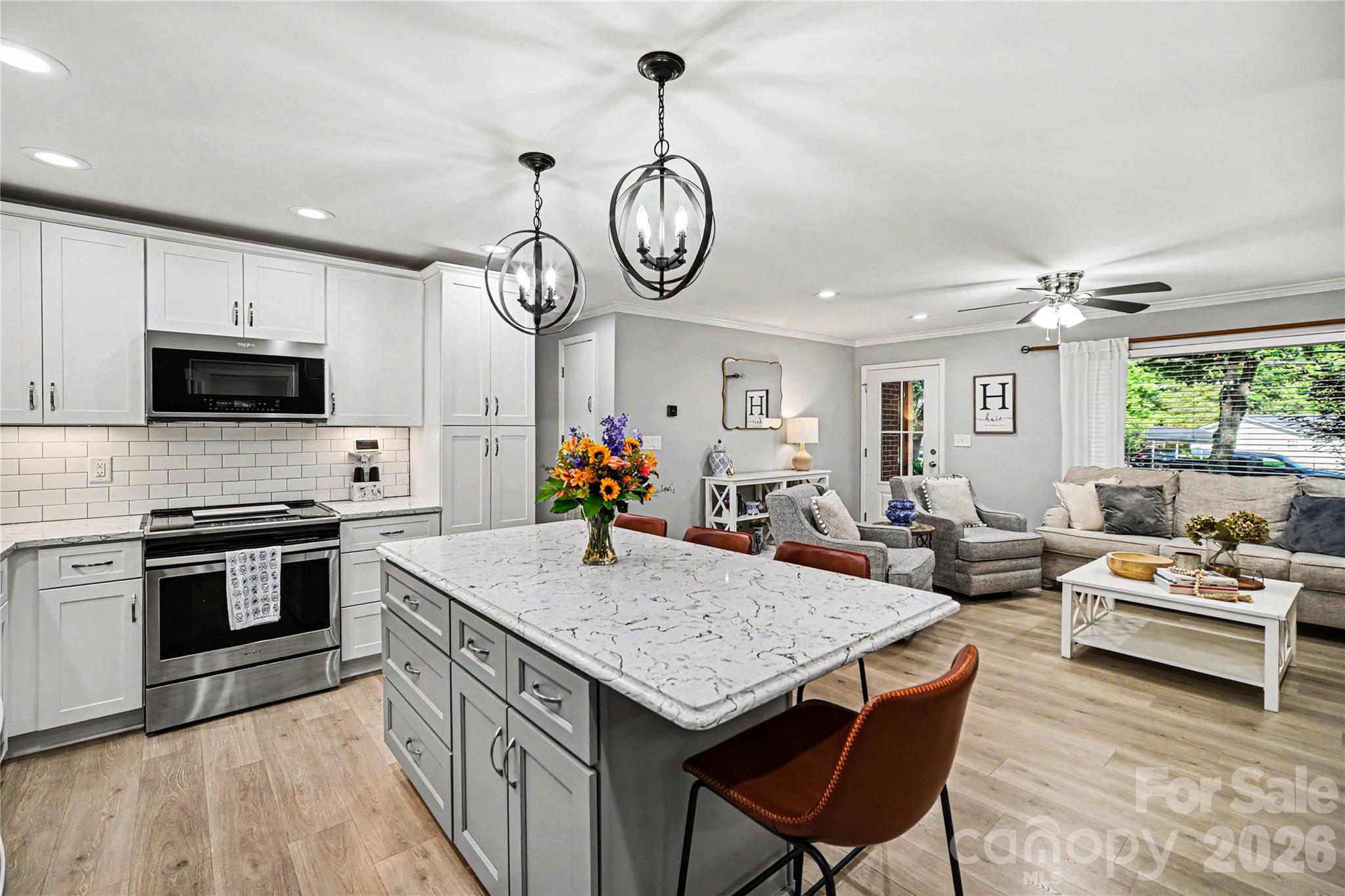 254 Lucky Drive NW