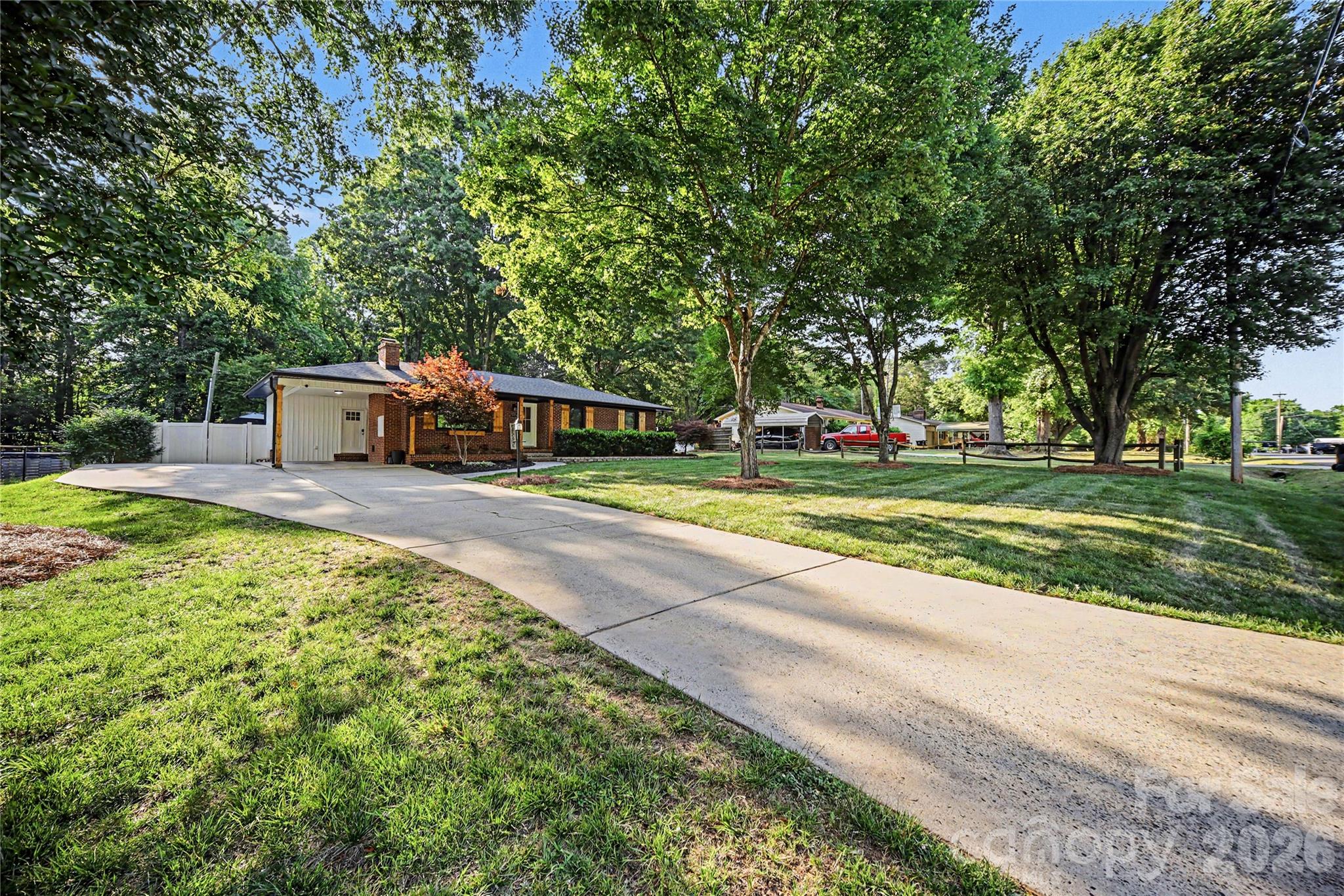 254 Lucky Drive NW