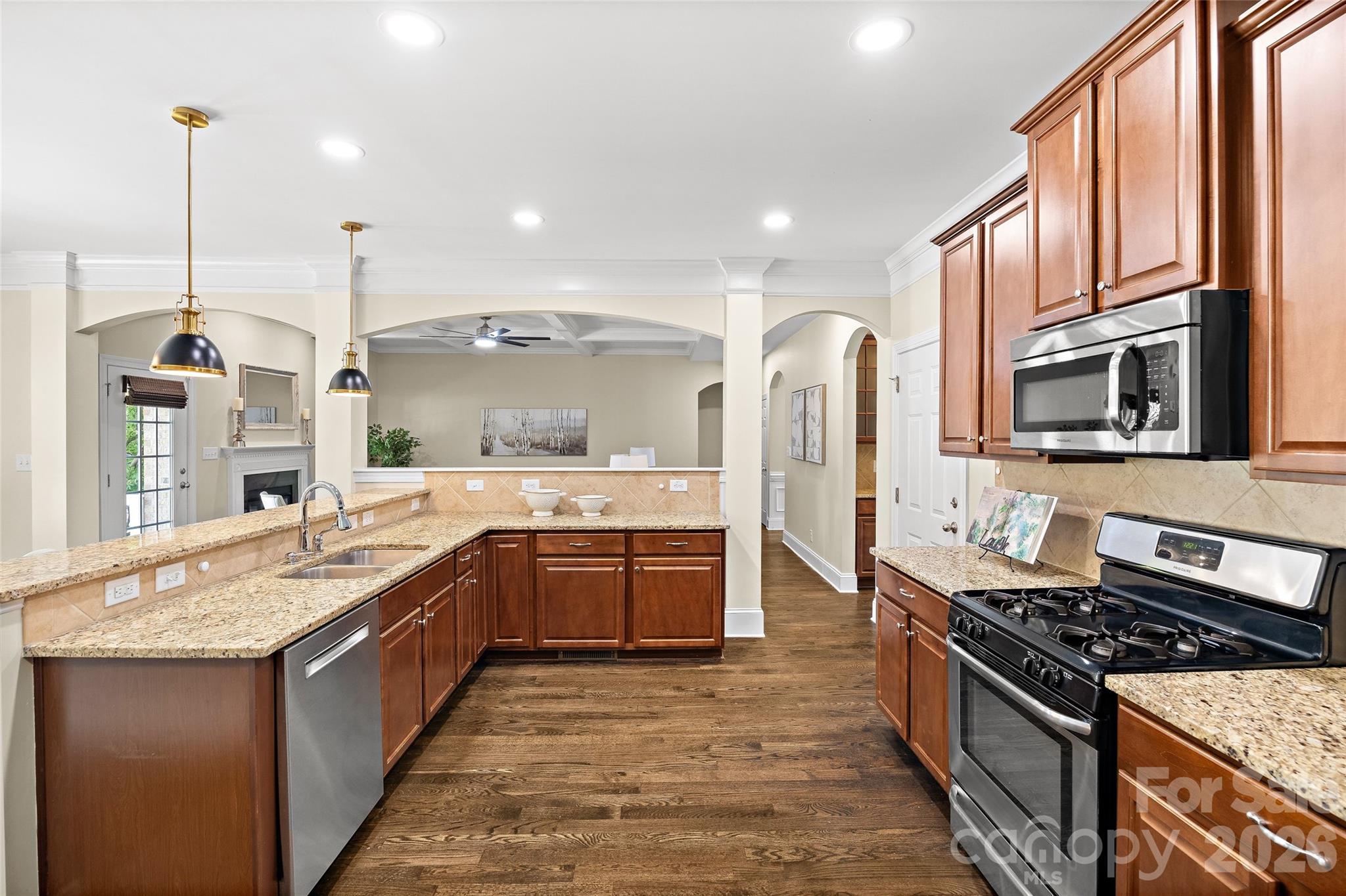5104 Rhett Court