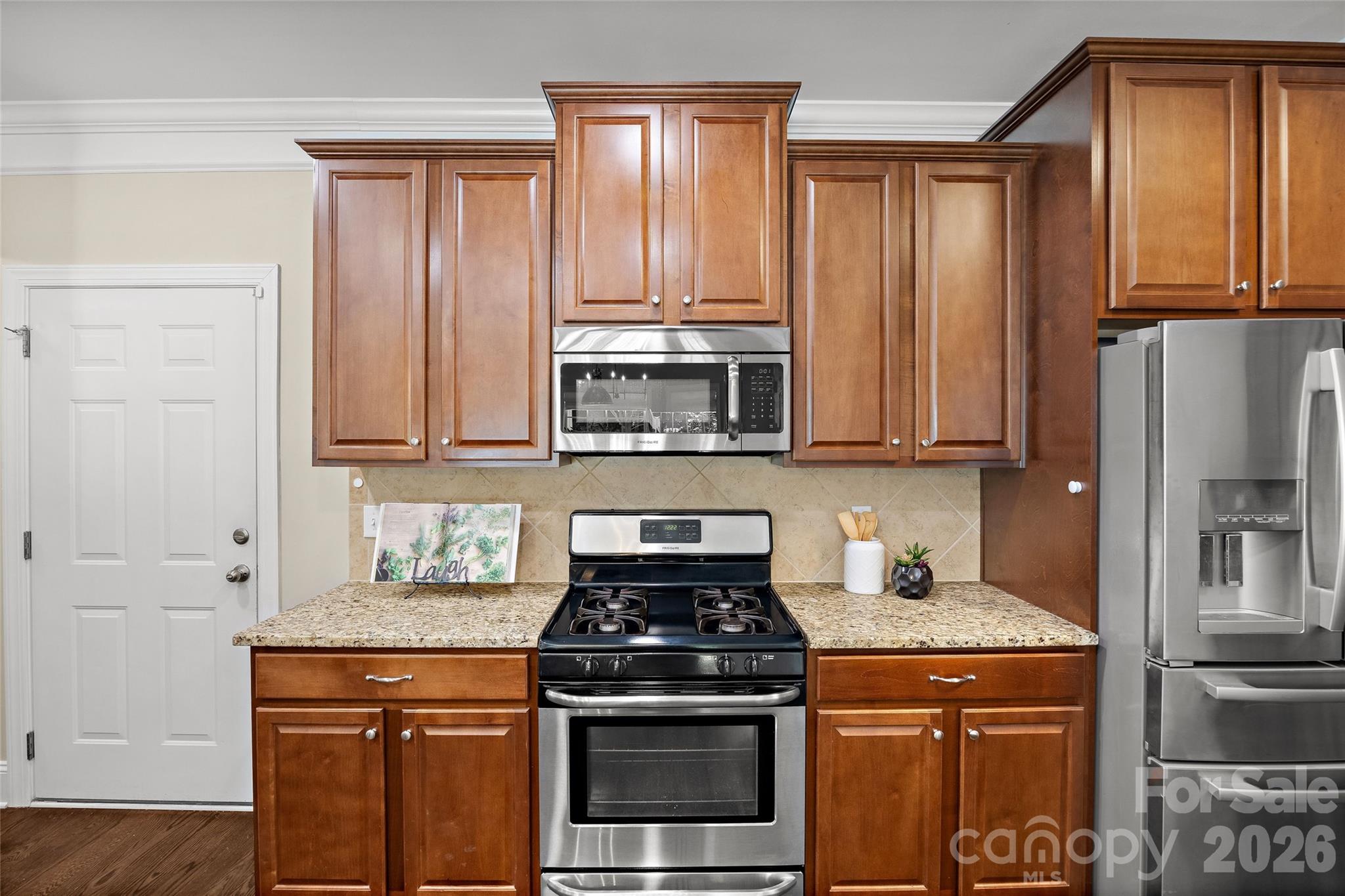 5104 Rhett Court