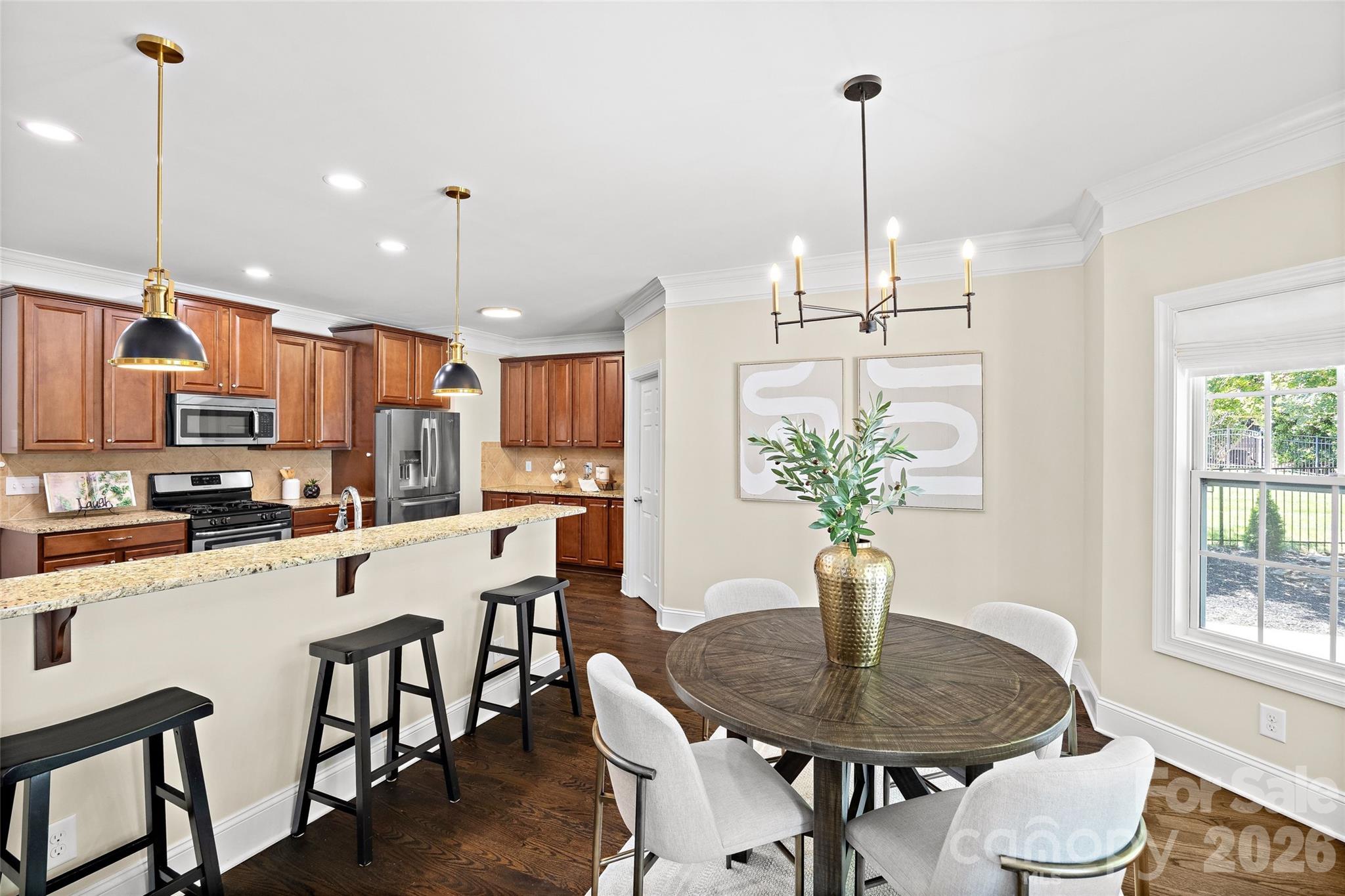 5104 Rhett Court